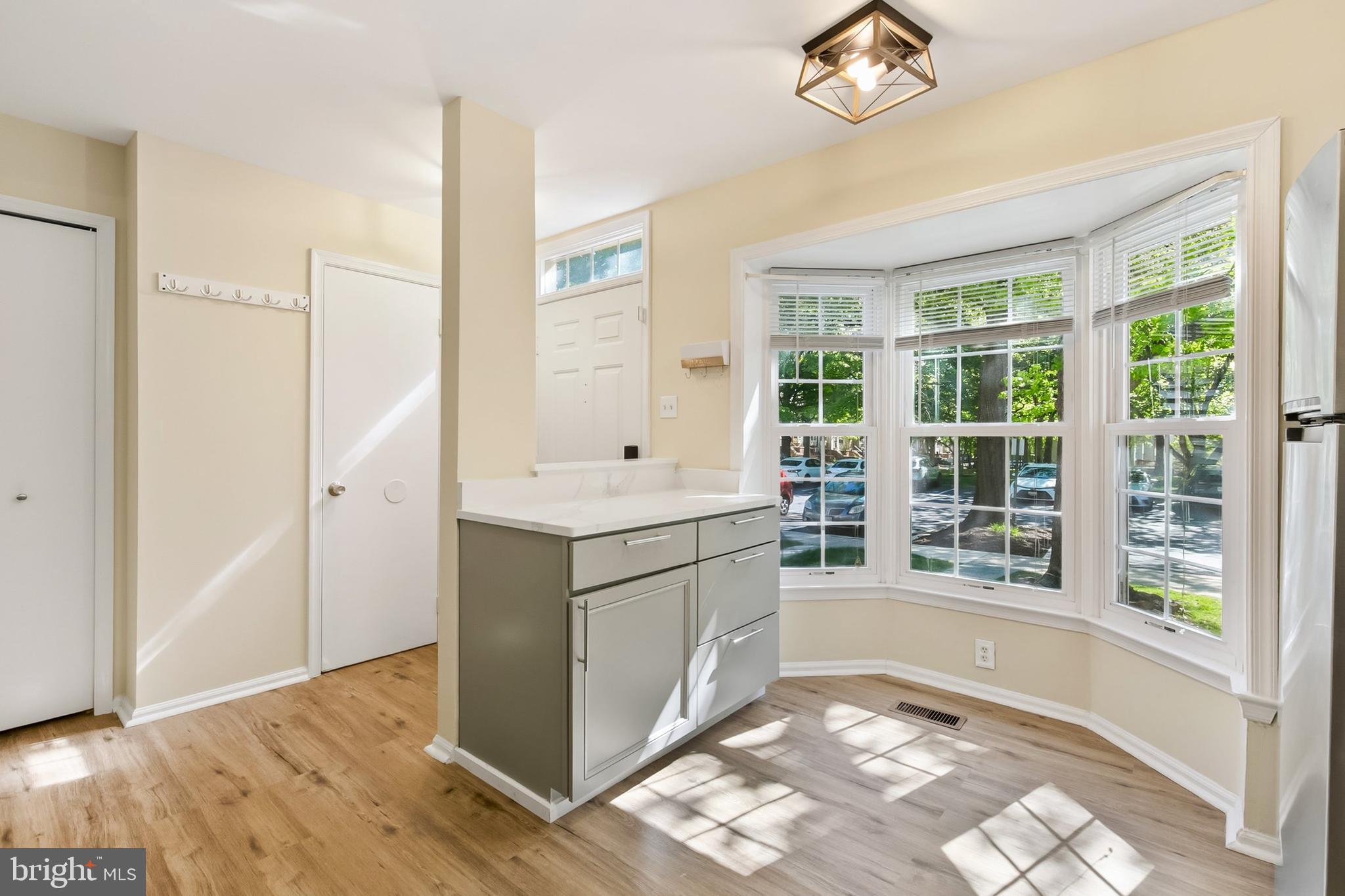 SILVER SPRING CNTRY CLUB - Residential
