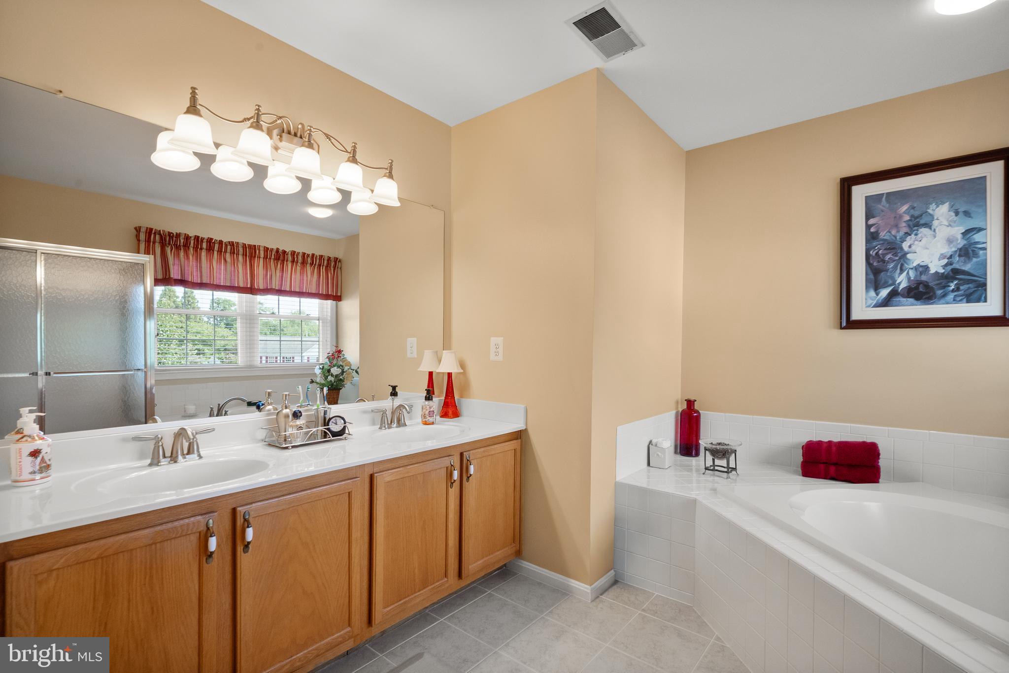 GREAT OAK - Residential