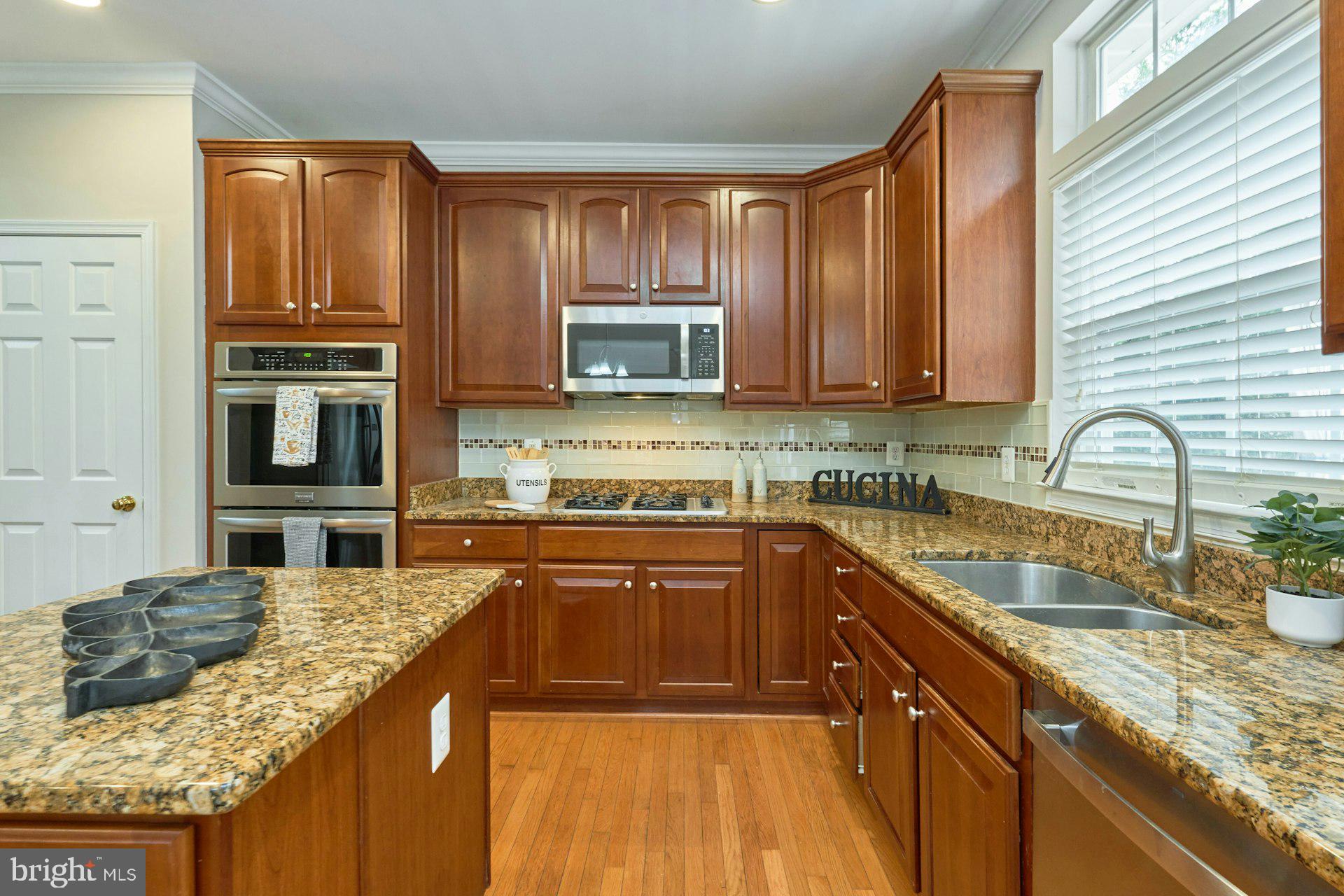 EAST HILL - Residential