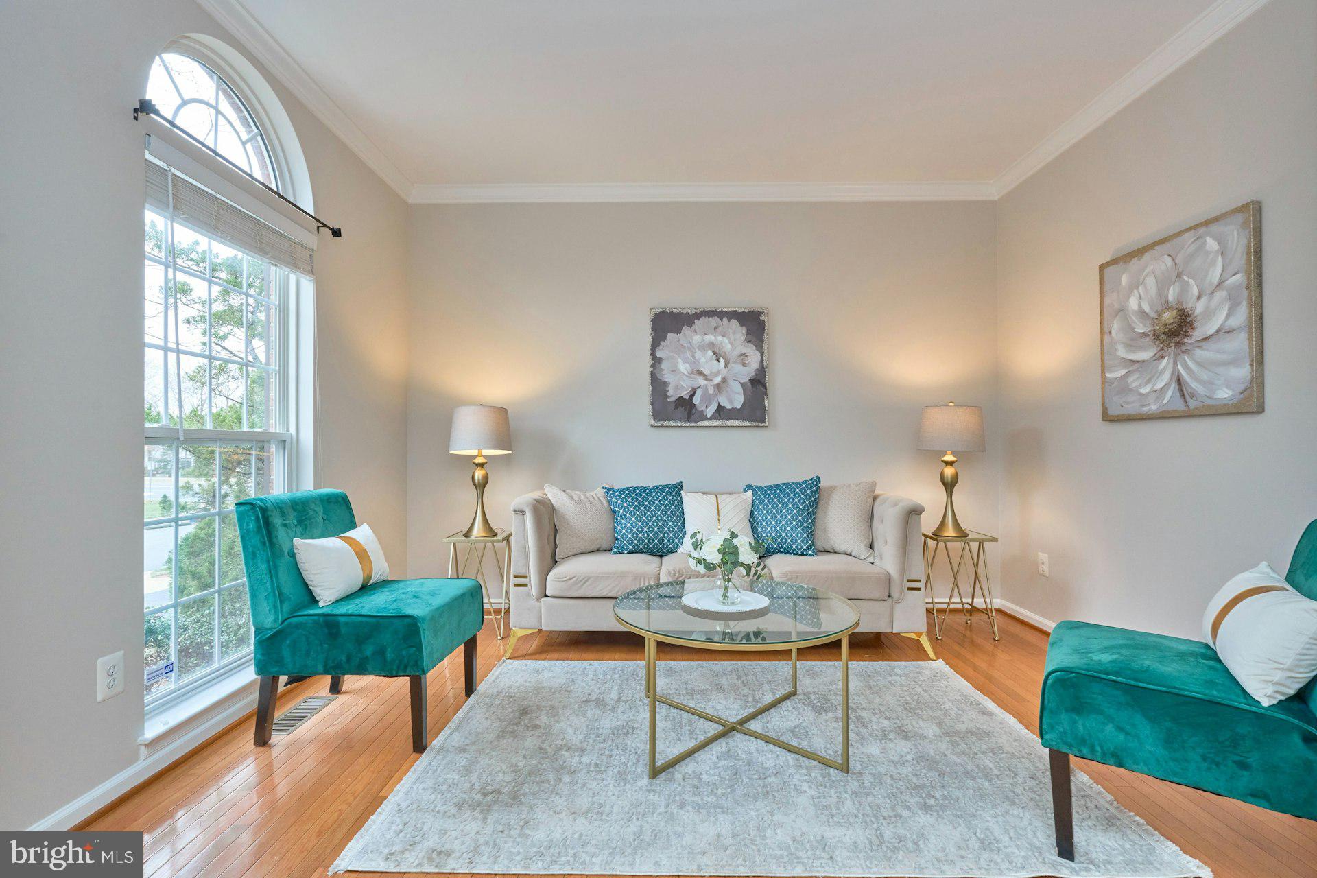 EAST HILL - Residential