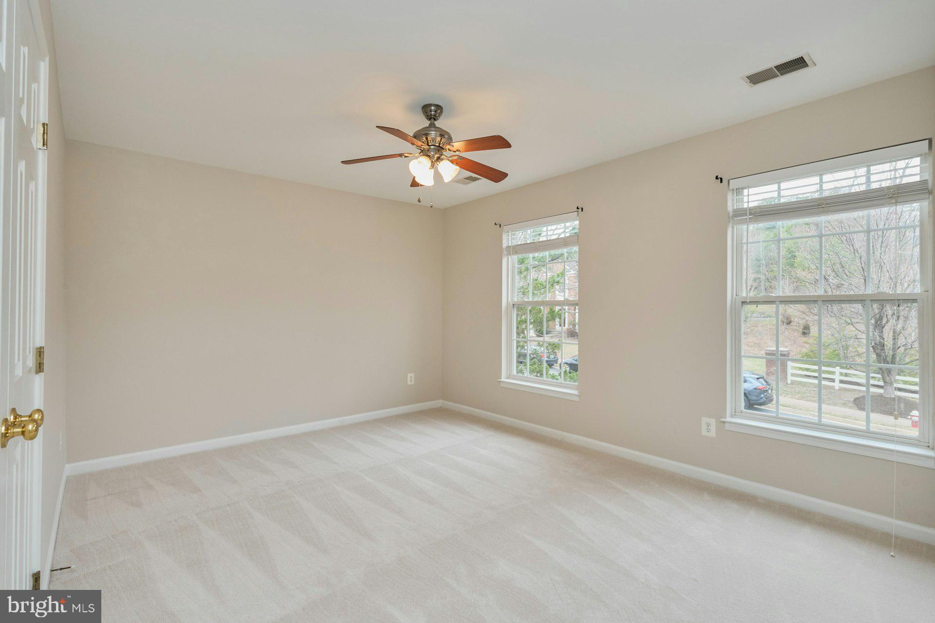 EAST HILL - Residential