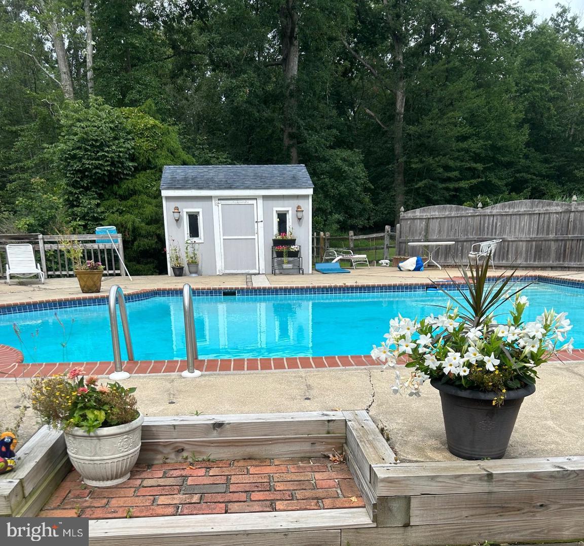 WILLISTOWN ACRES - Residential