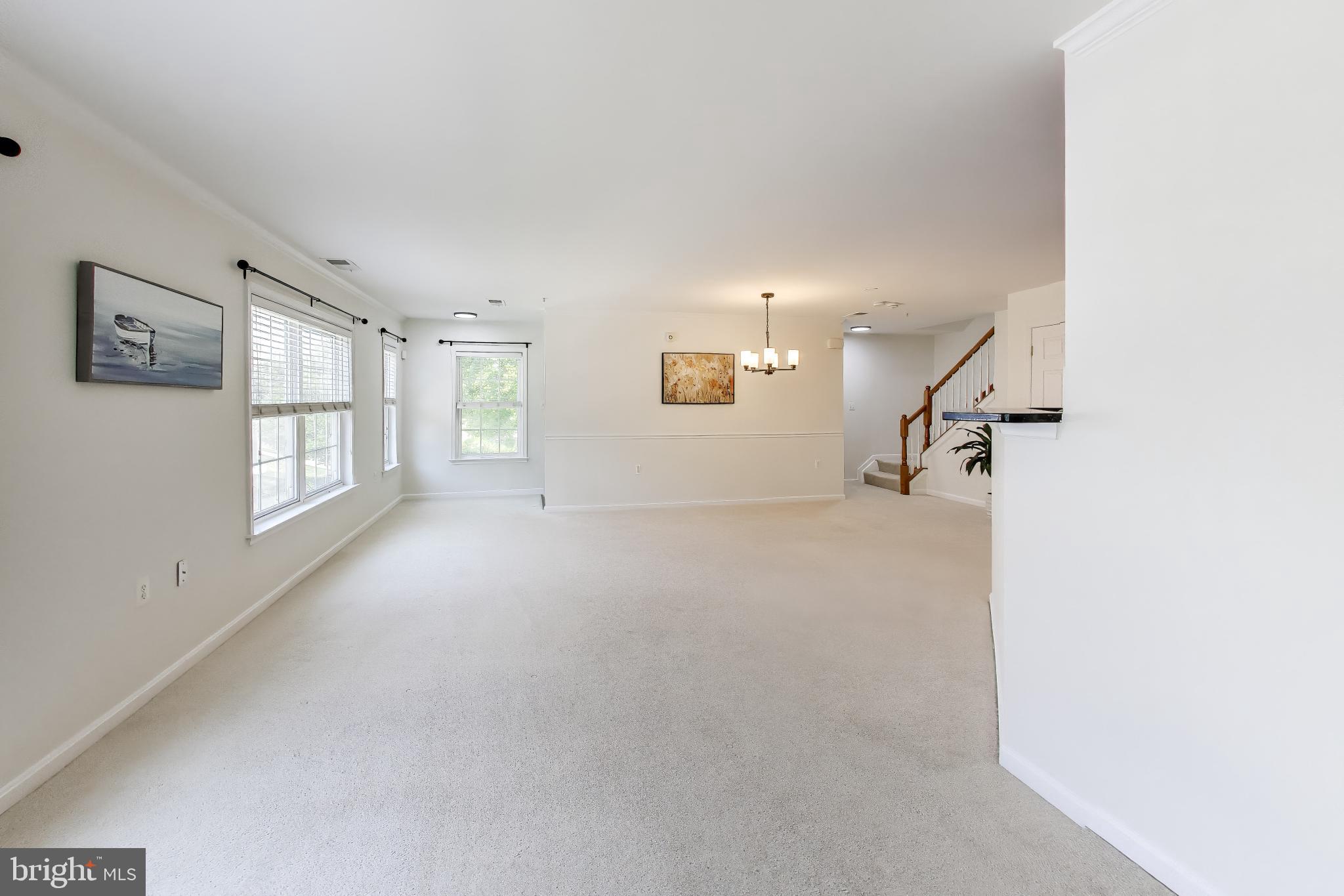 RIVER OAKS-LENNAR CONDOM - Residential