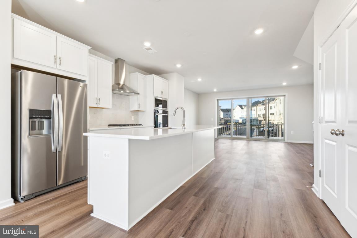POTOMAC STATION MARKETPLACE - Residential