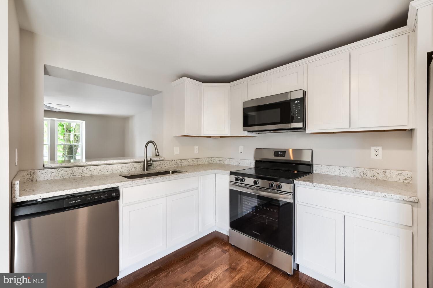 PARKVIEW TRAIL - Residential