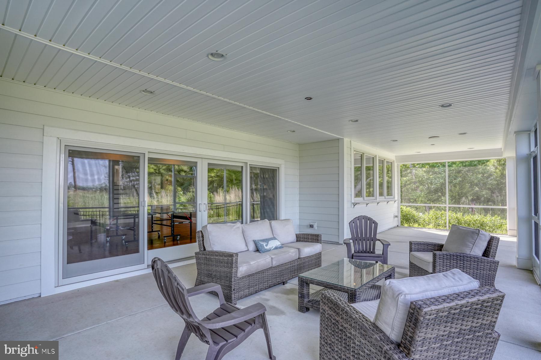 WATERVIEW ON LOVE CREEK - Residential