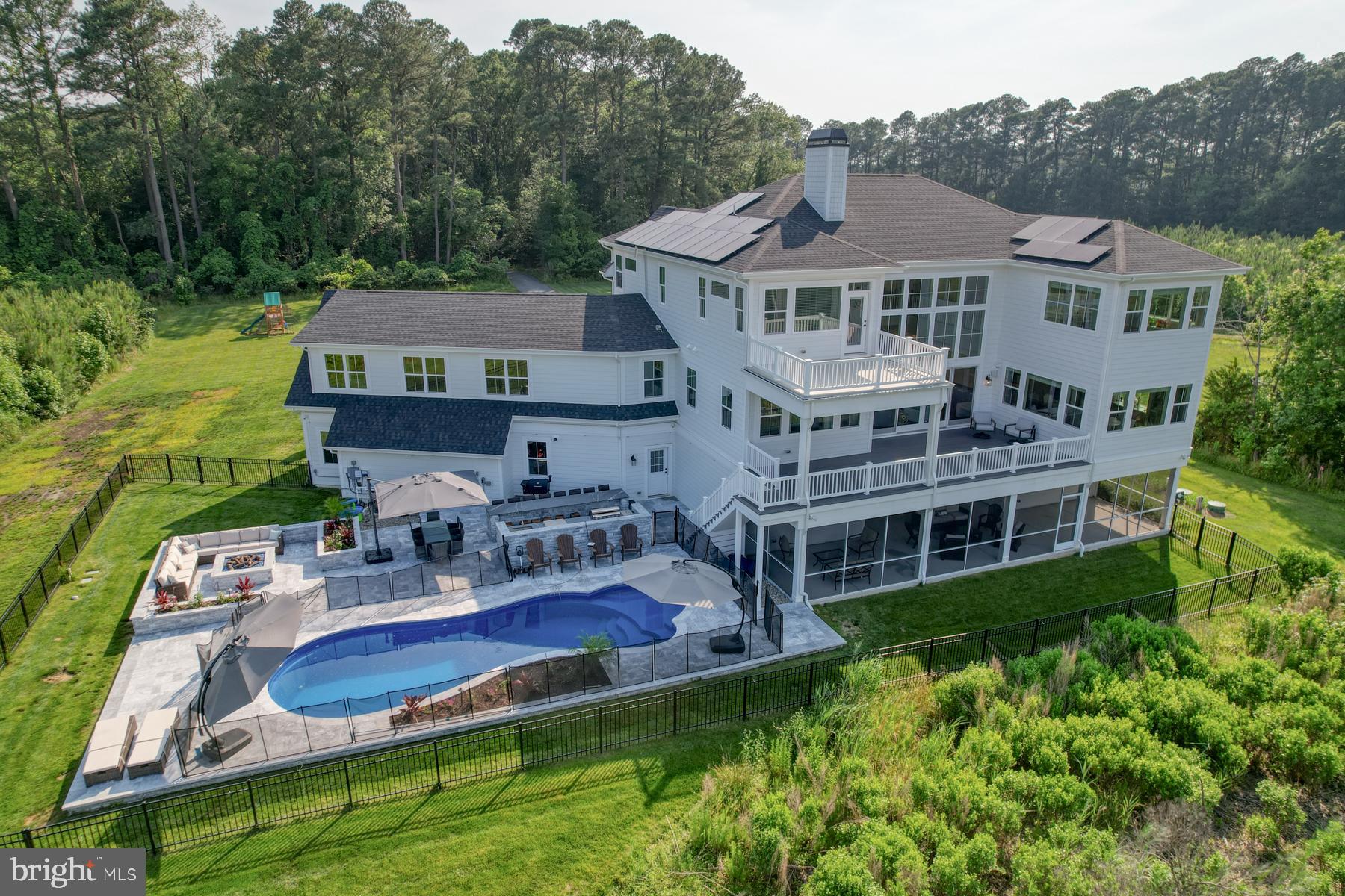 WATERVIEW ON LOVE CREEK - Residential