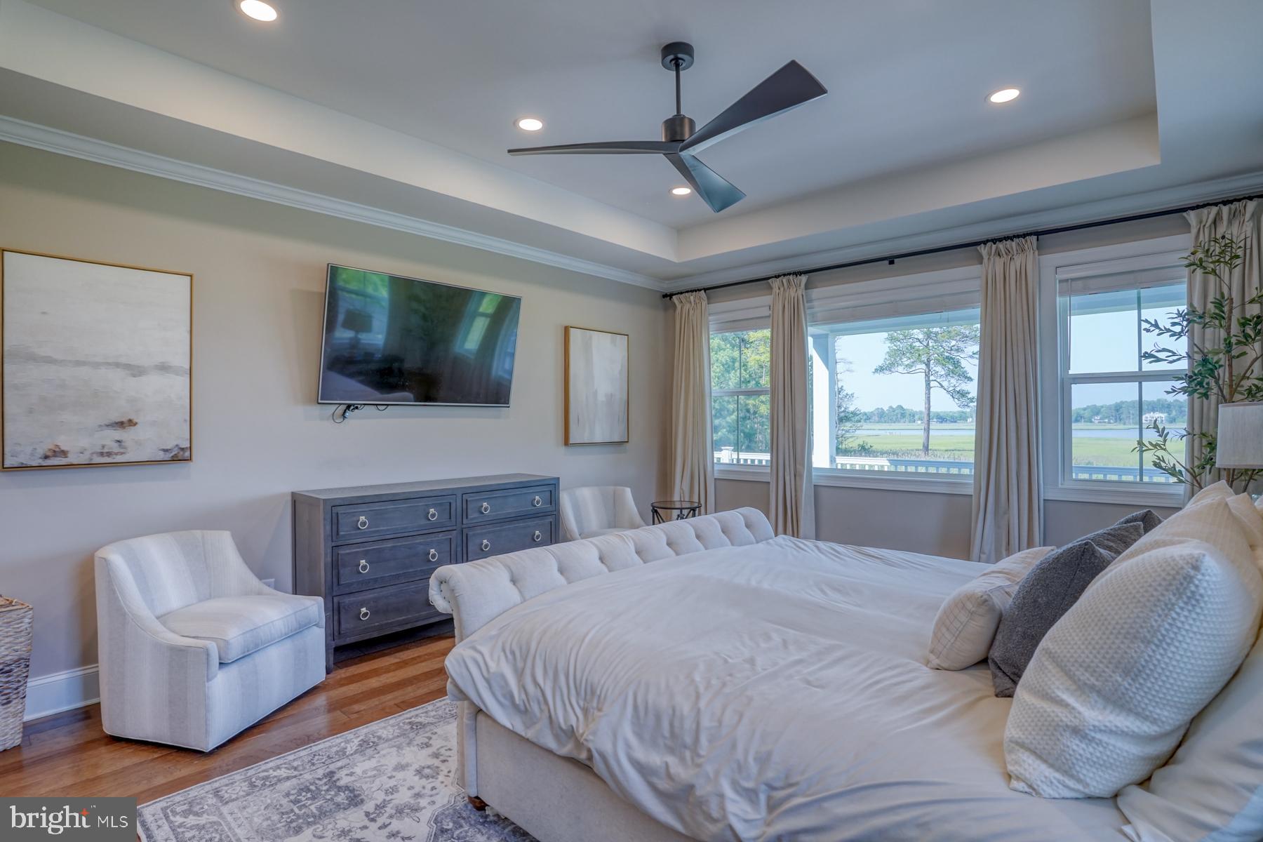 WATERVIEW ON LOVE CREEK - Residential