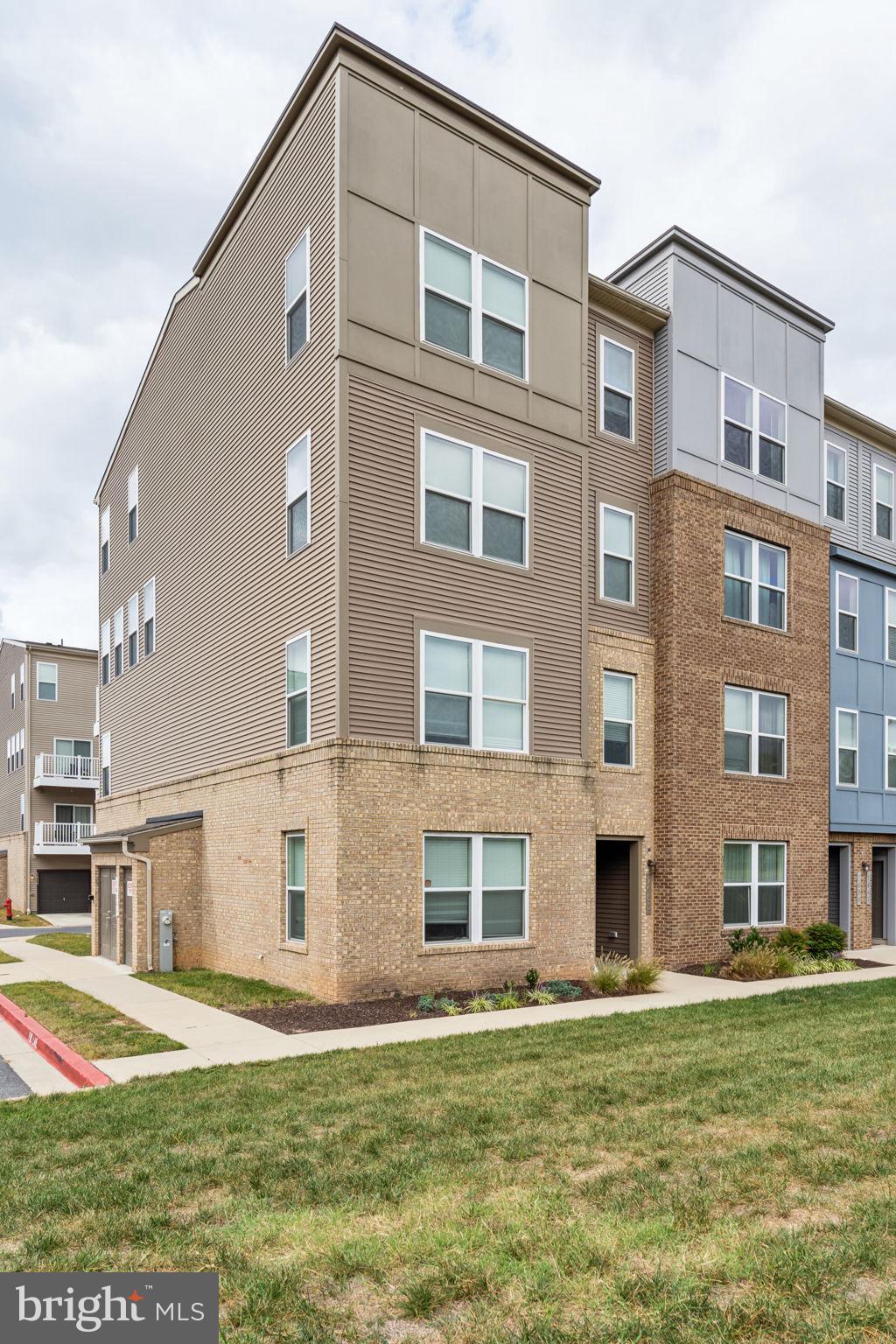 THE VILLAGE AT ARUNDEL MILLS - Residential