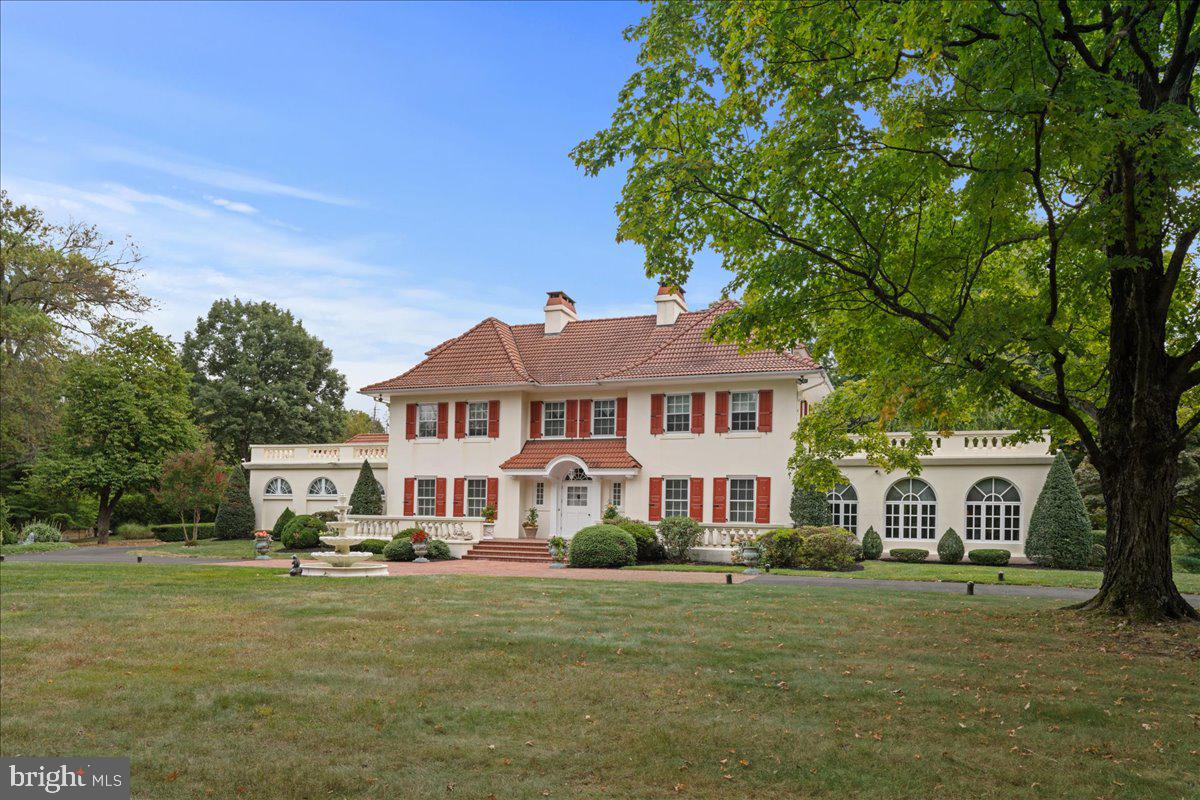 TOWER HILL - Residential