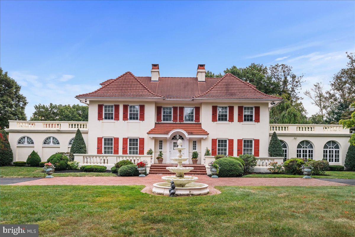 TOWER HILL - Residential