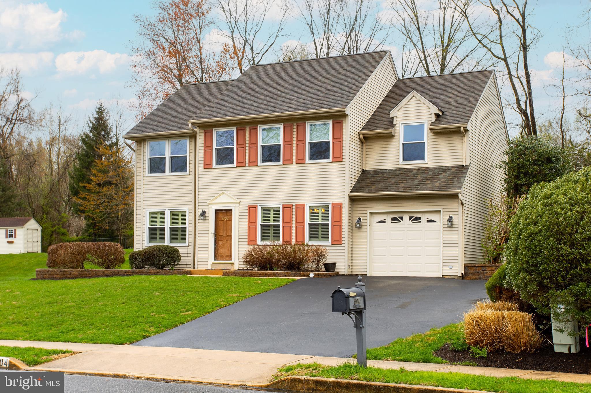 HUNTERS WOODS - Residential