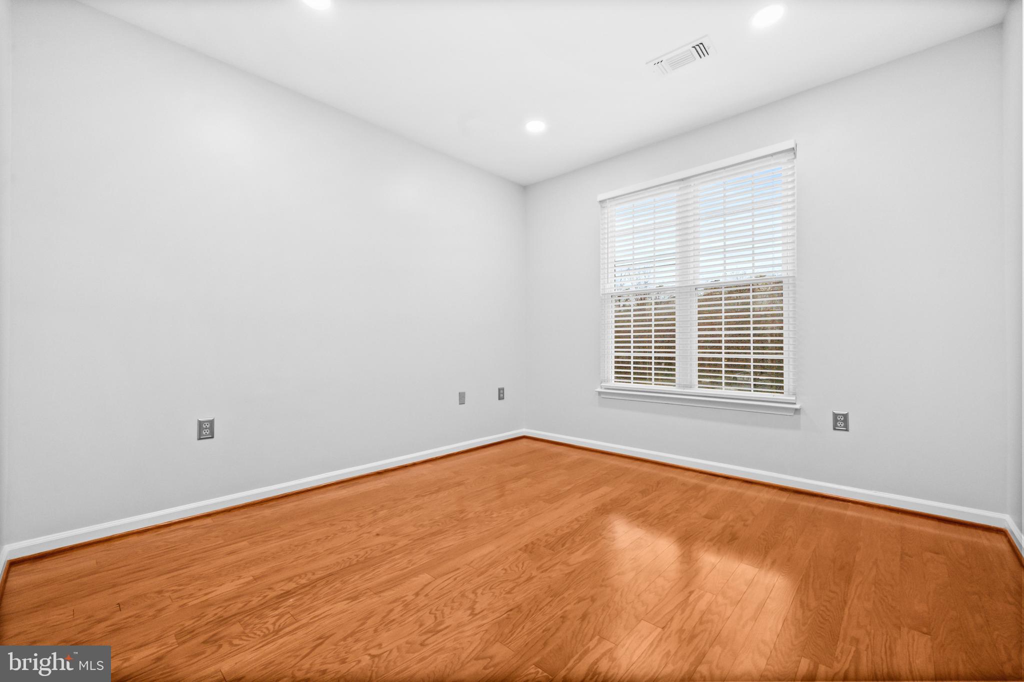 WORLDGATE CONDO - Residential