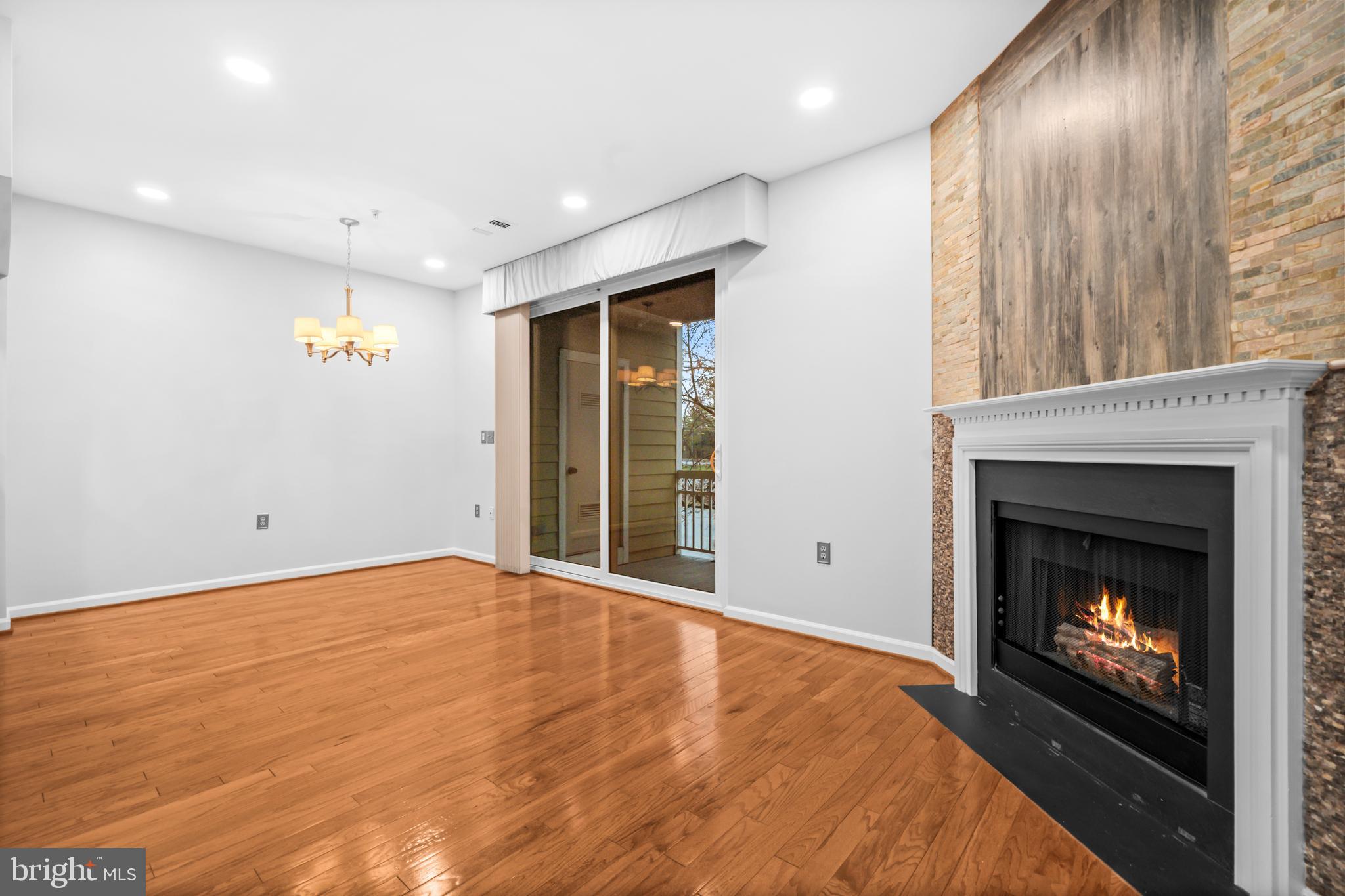 WORLDGATE CONDO - Residential