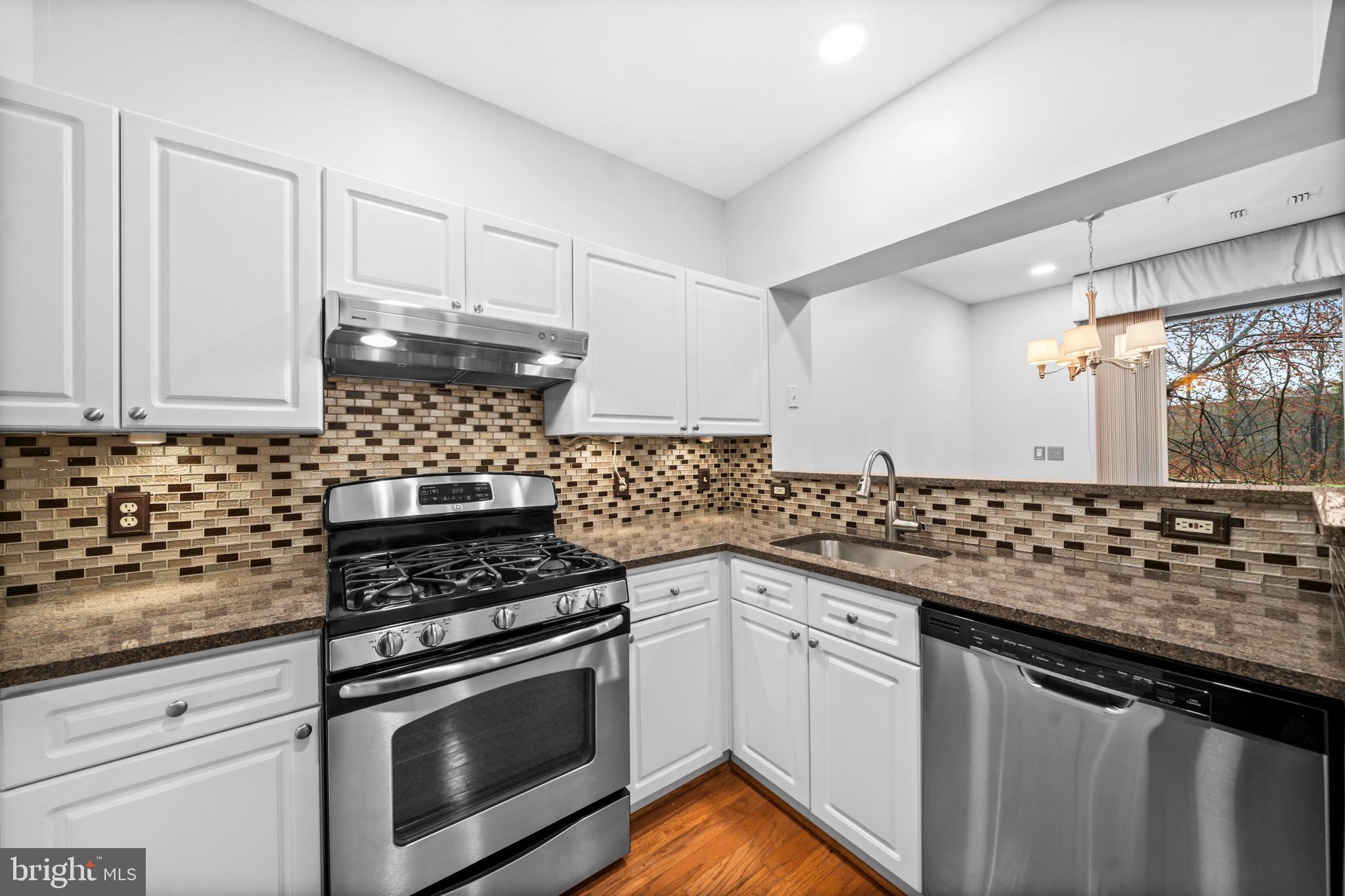WORLDGATE CONDO - Residential