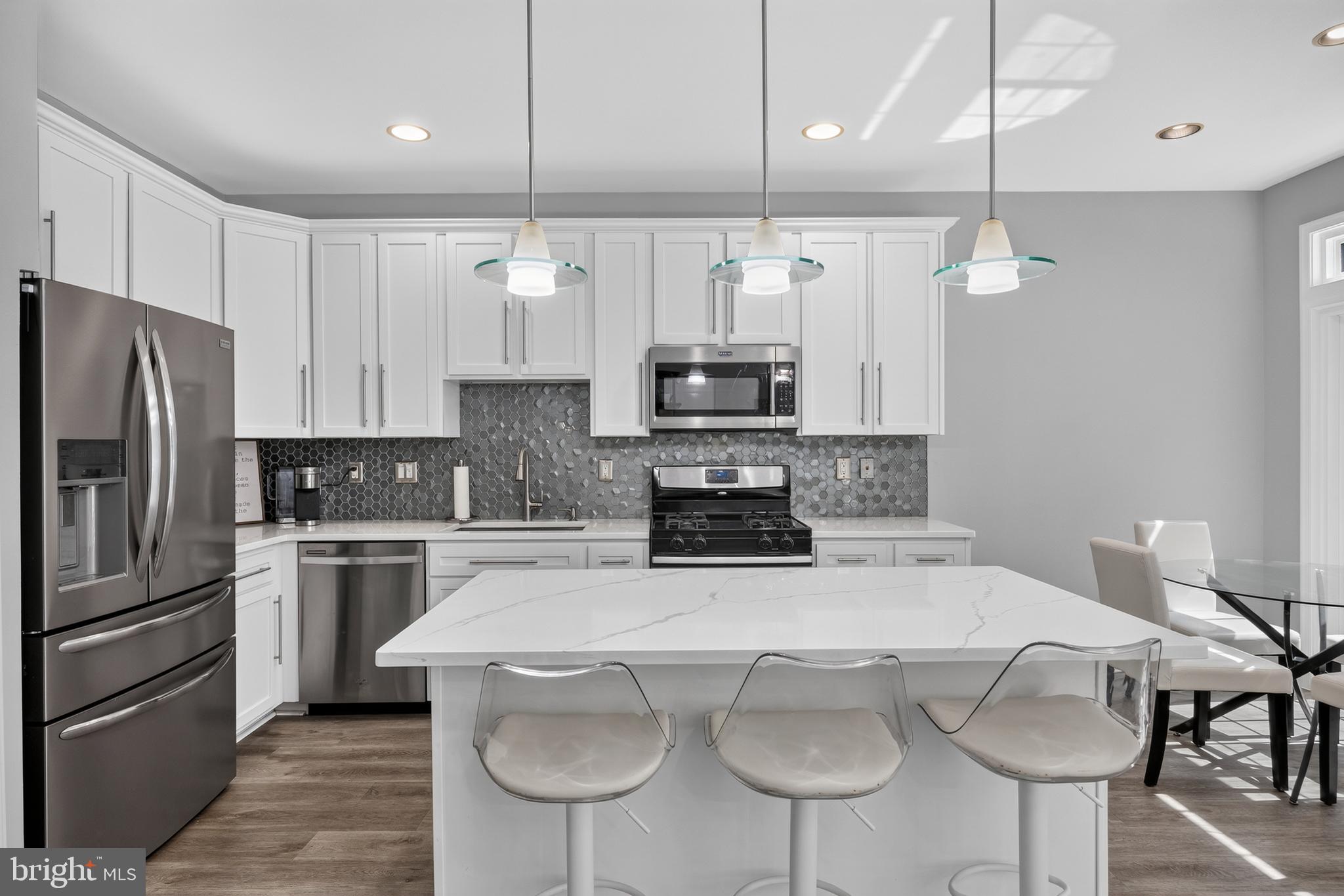 GREY ROCK - Residential