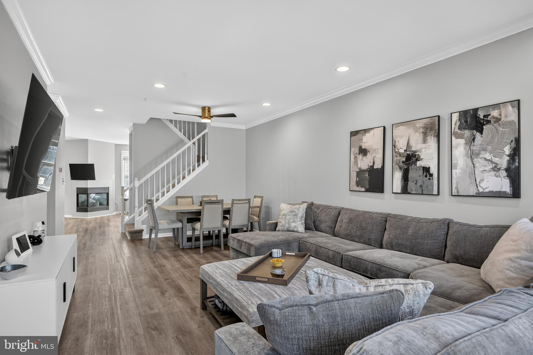 GREY ROCK - Residential
