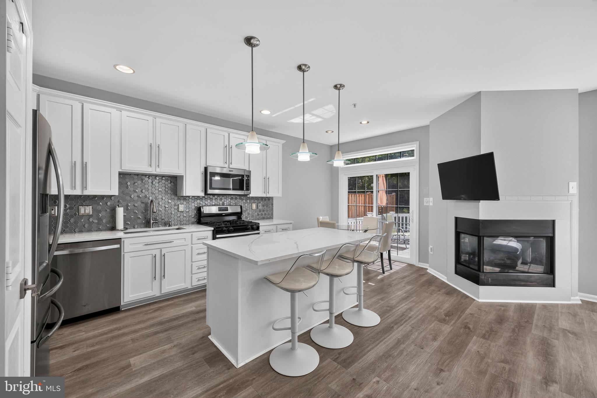 GREY ROCK - Residential