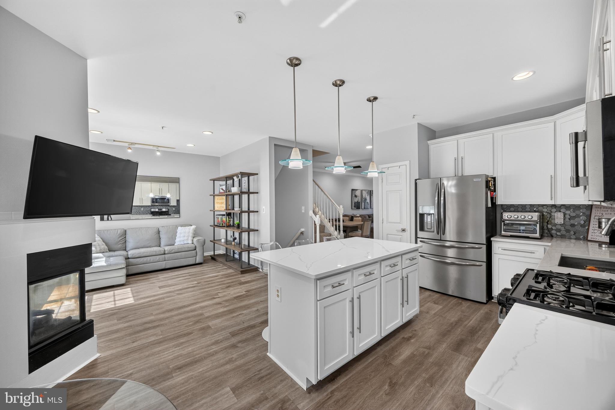 GREY ROCK - Residential