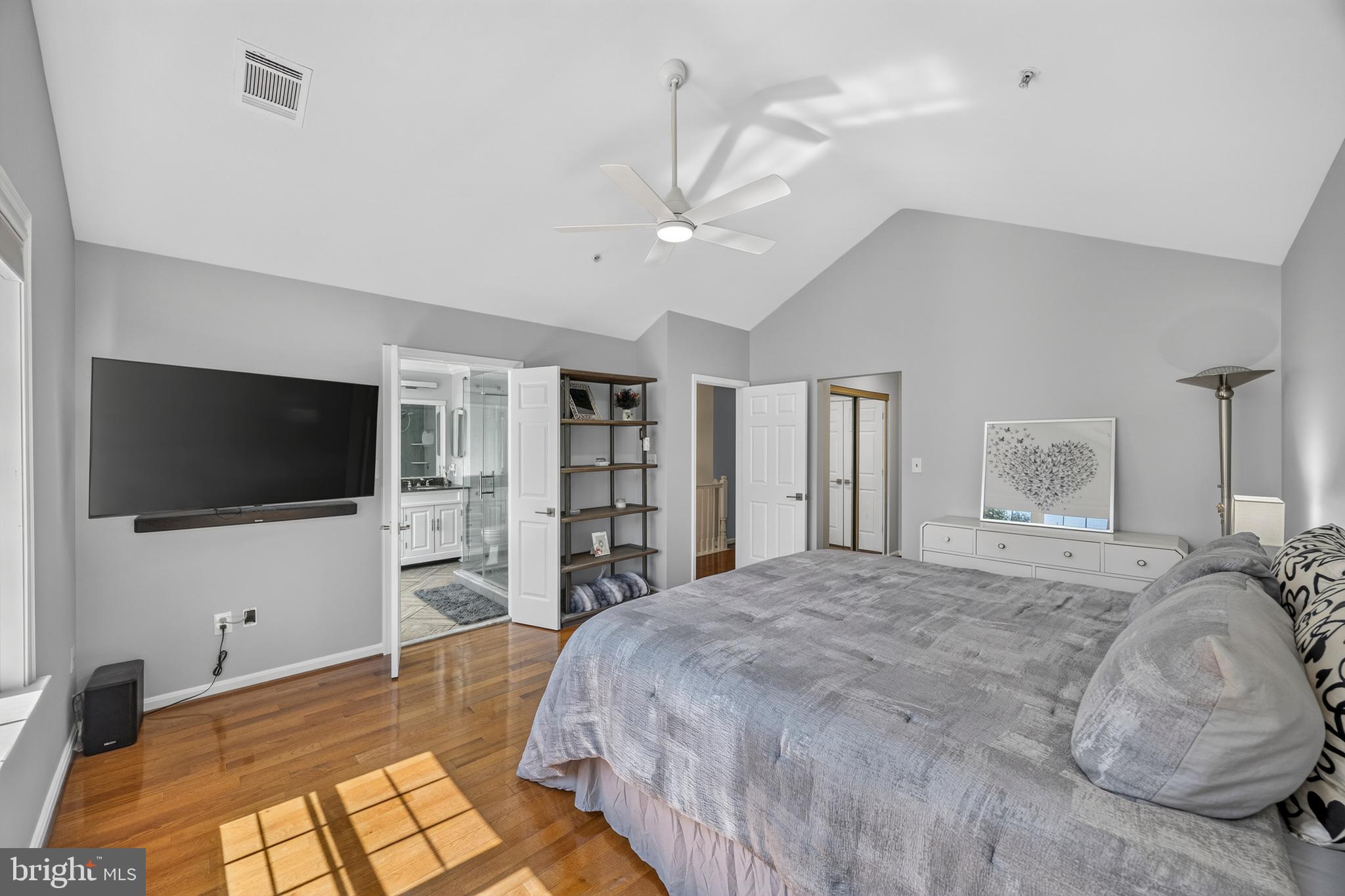 GREY ROCK - Residential