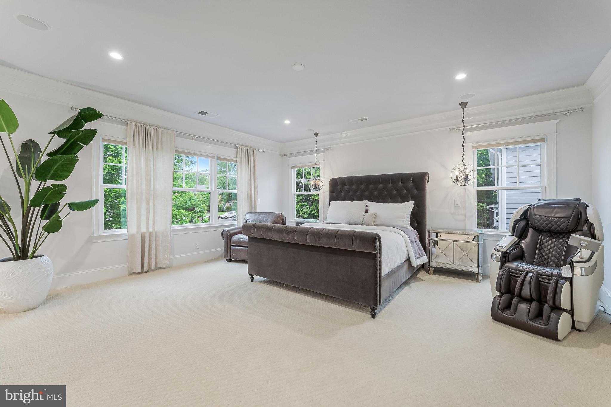ASHTON HEIGHTS - Residential