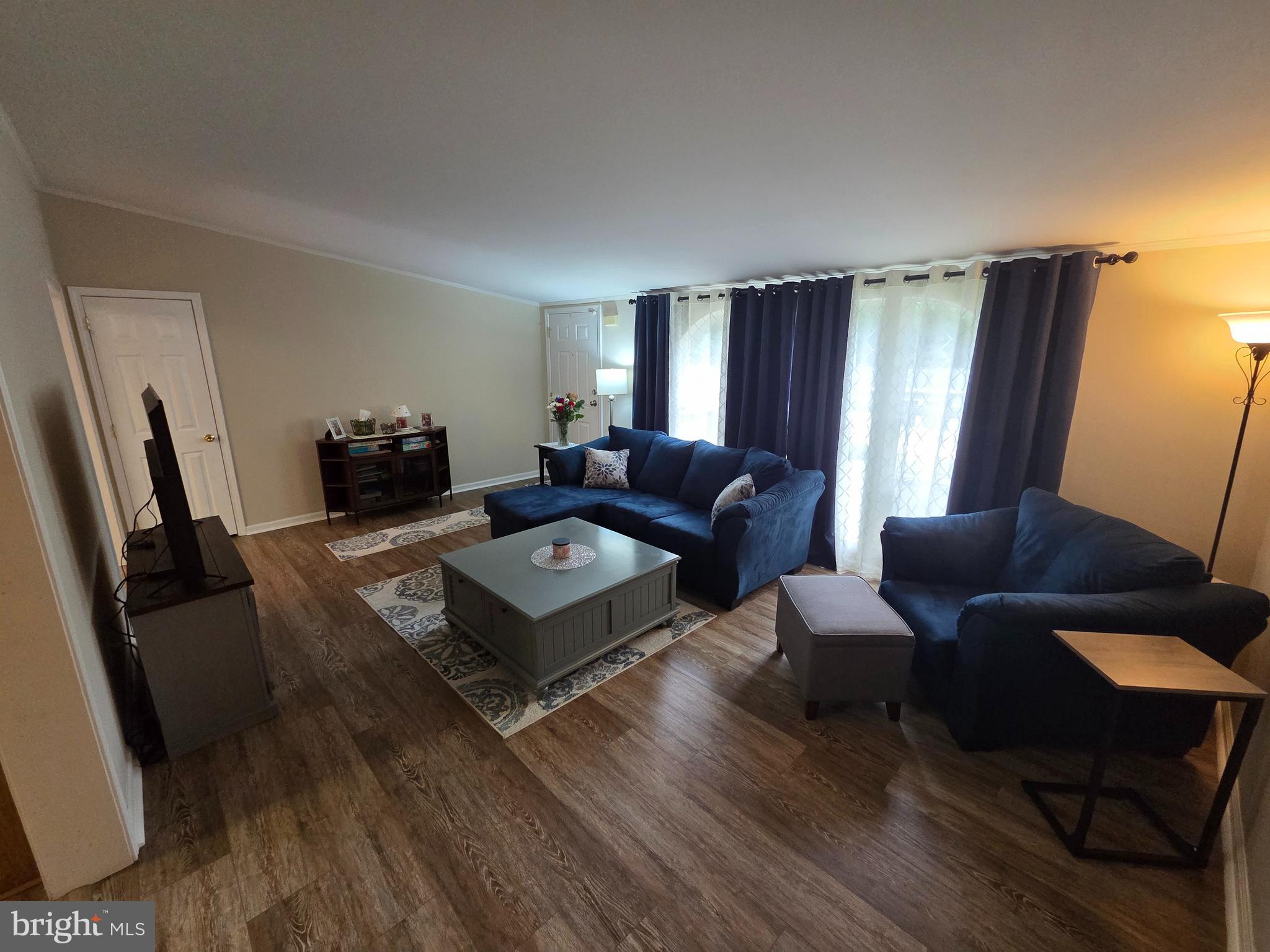 MELODYLAKESCNTRYCLUB - Residential