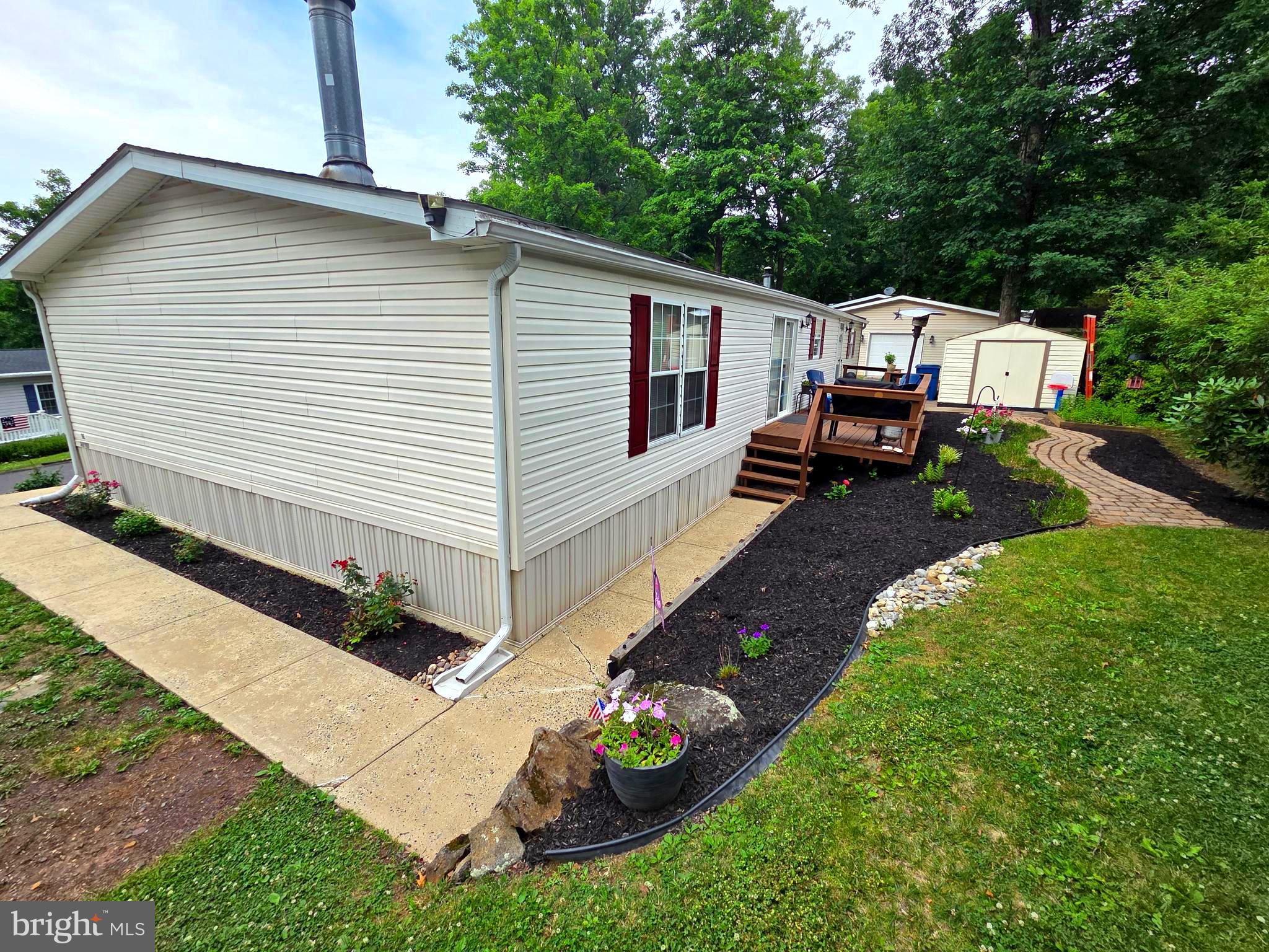 MELODYLAKESCNTRYCLUB - Residential
