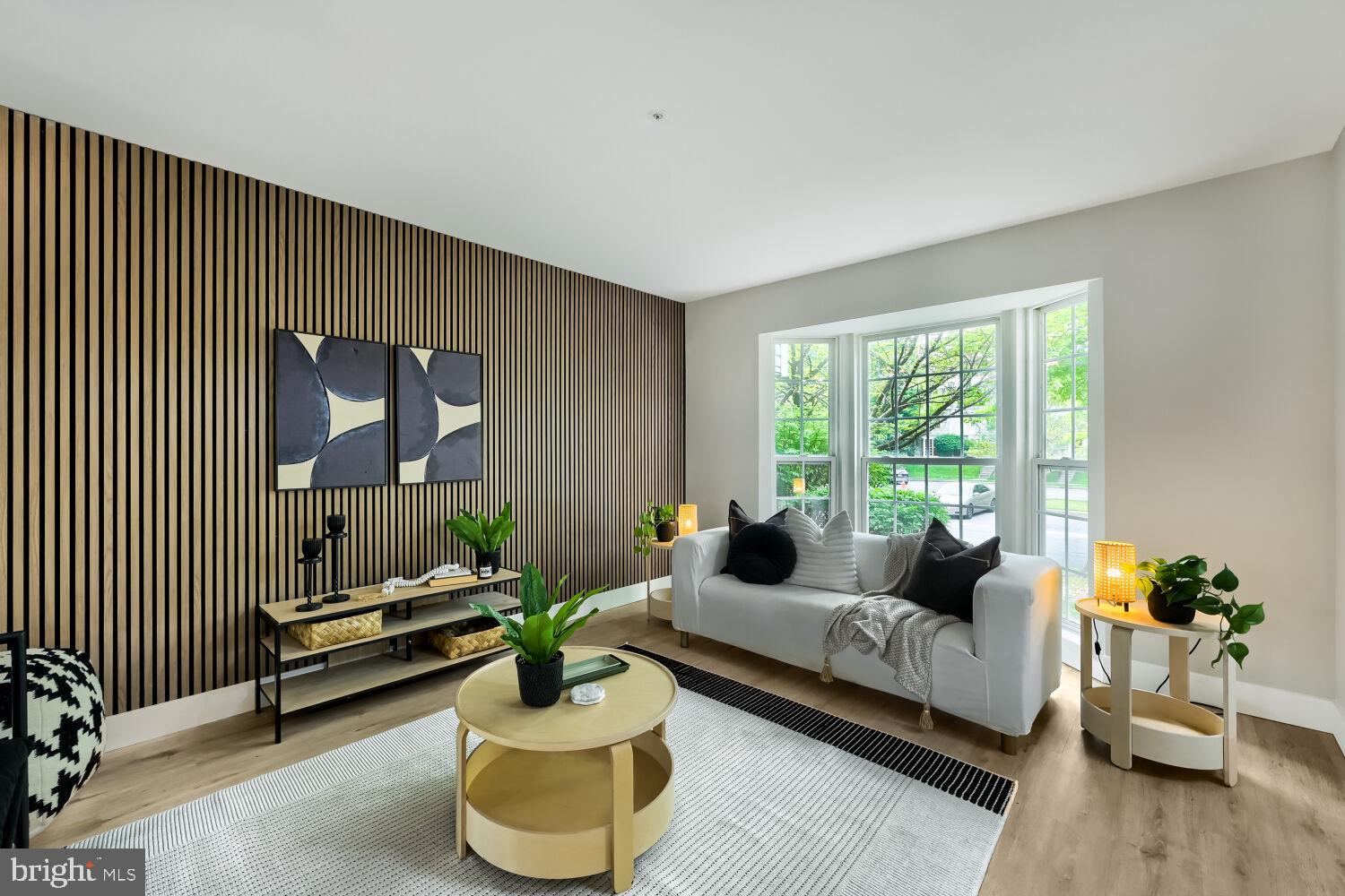 THE VILLAGES OF LYONSFIELD RUN - Residential