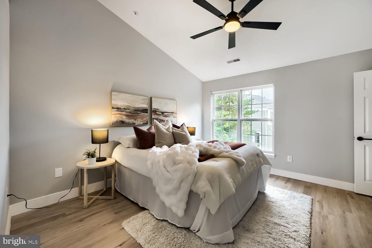 THE VILLAGES OF LYONSFIELD RUN - Residential