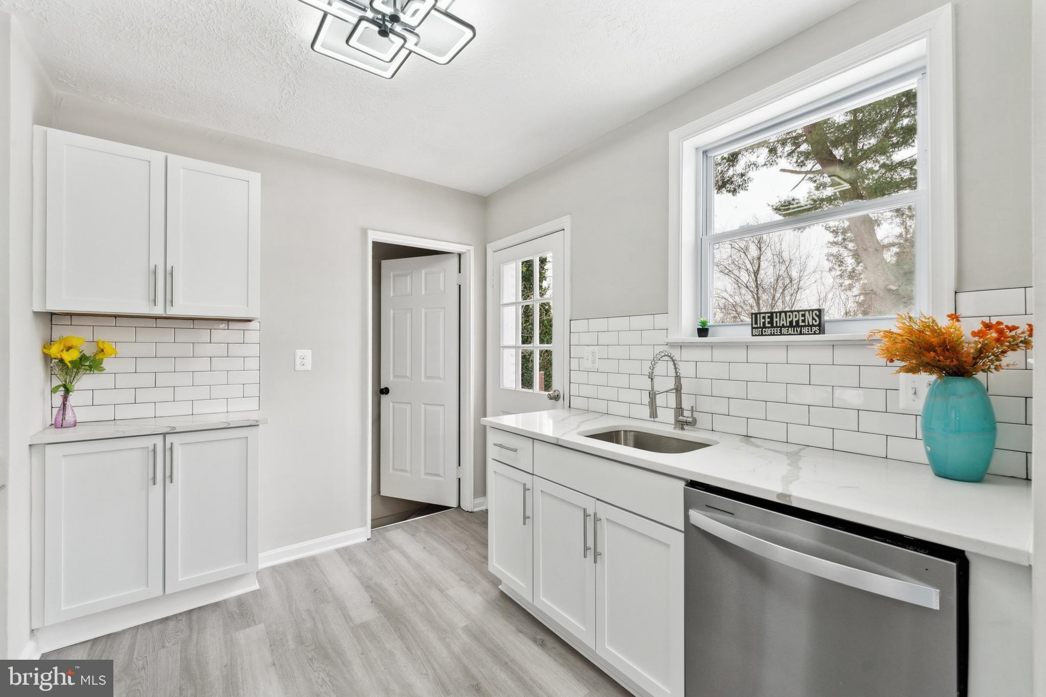 COLUMBIA PINES - Residential