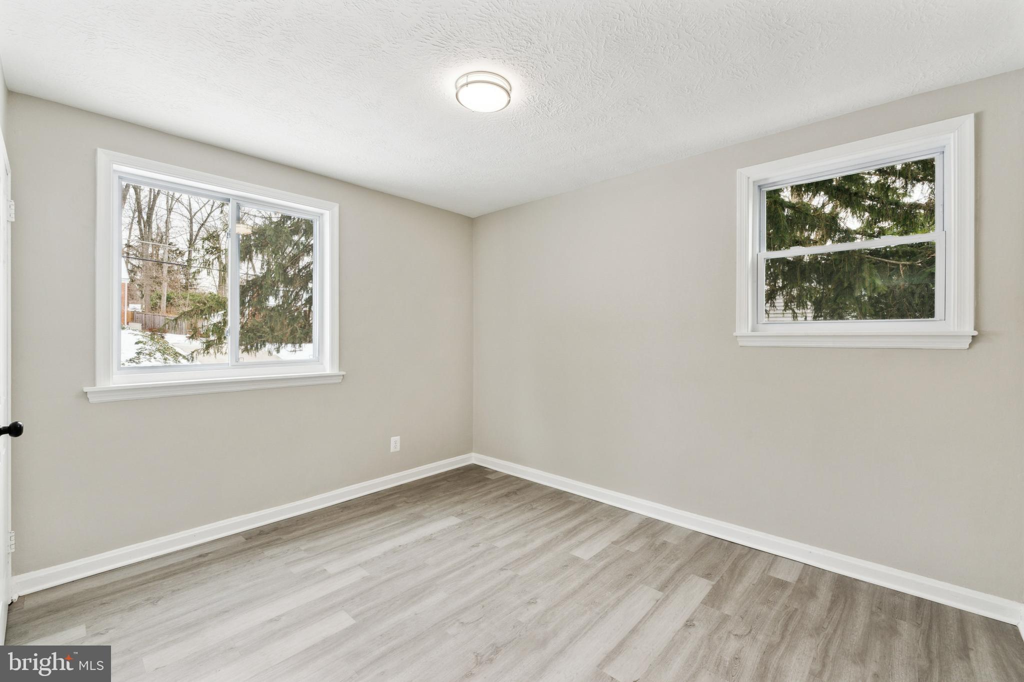 COLUMBIA PINES - Residential