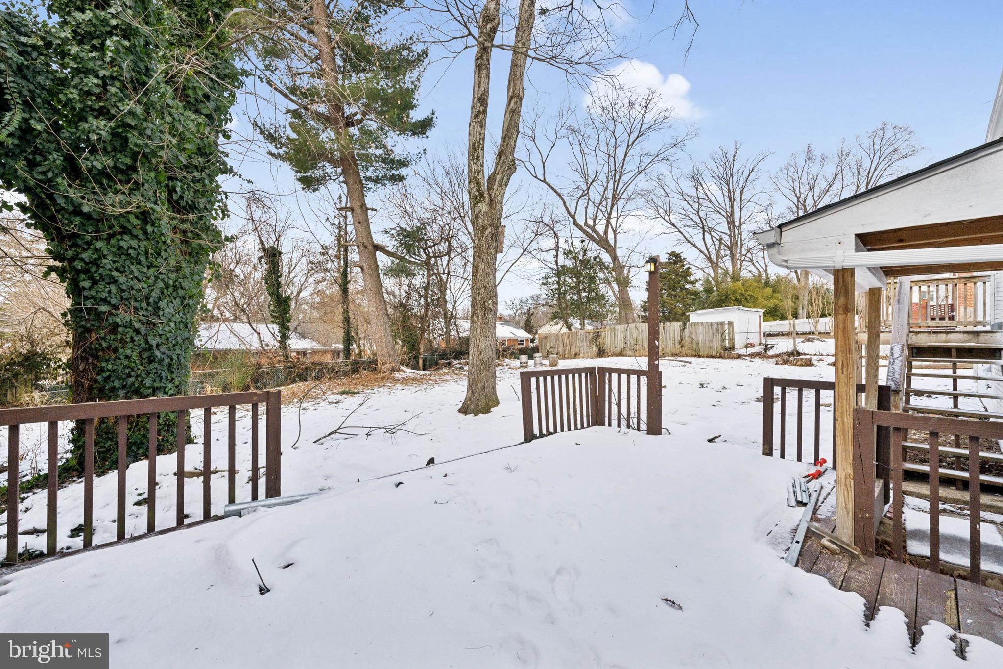 COLUMBIA PINES - Residential