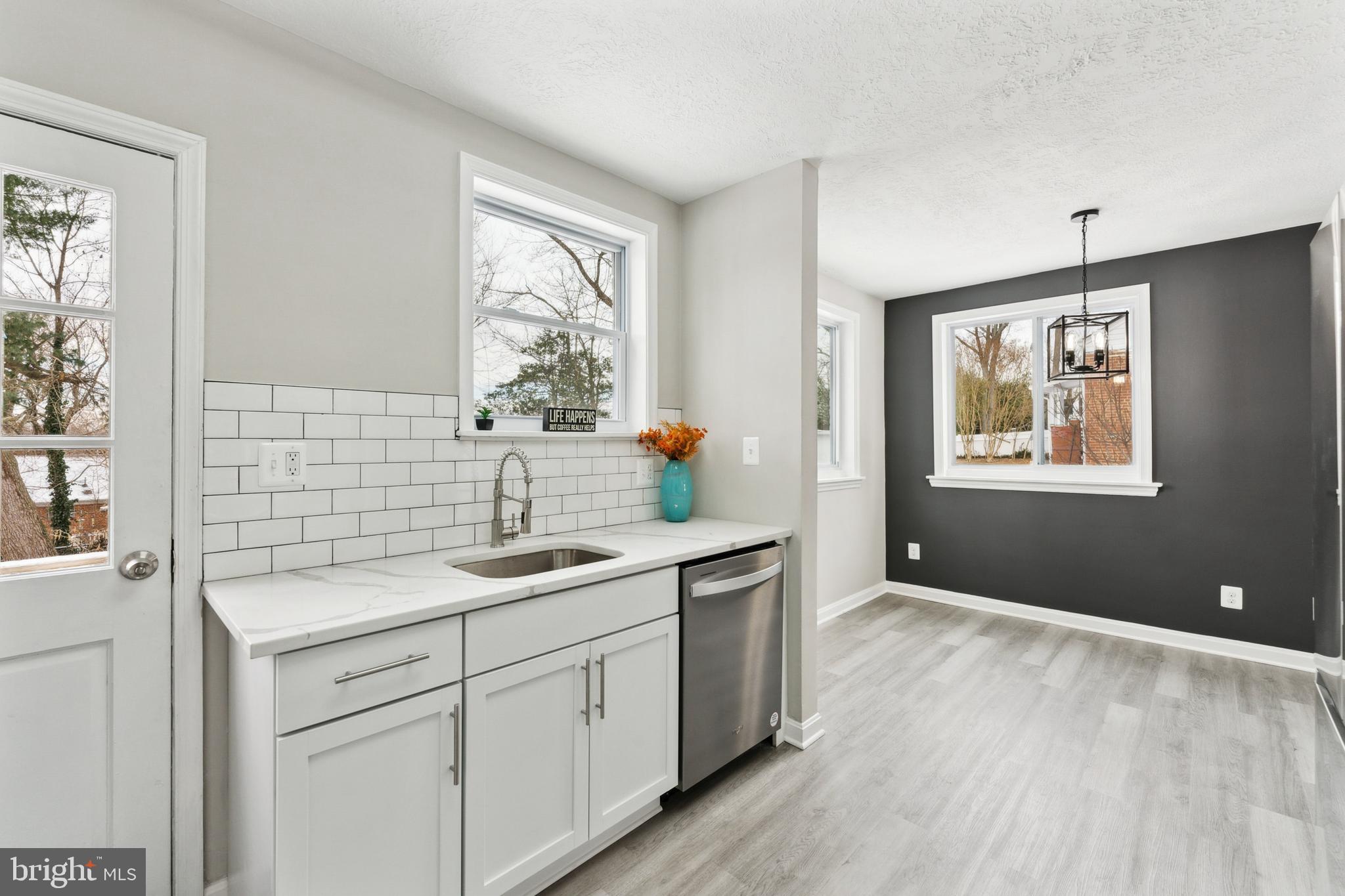COLUMBIA PINES - Residential