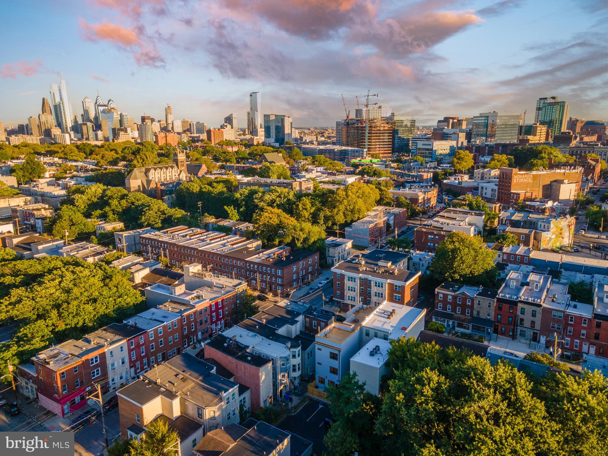 UNIVERSITY CITY - Commercial Sale