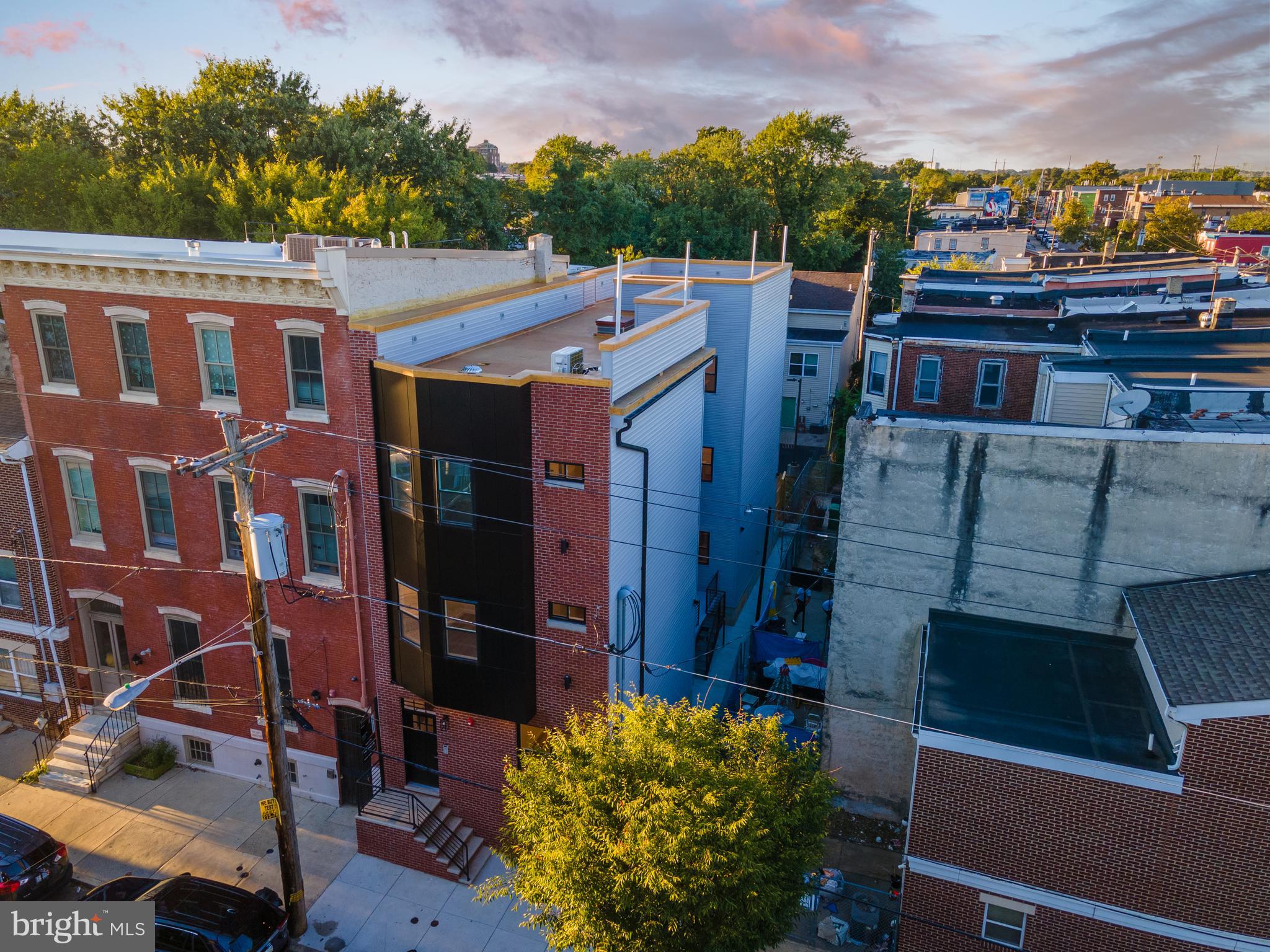 UNIVERSITY CITY - Commercial Sale