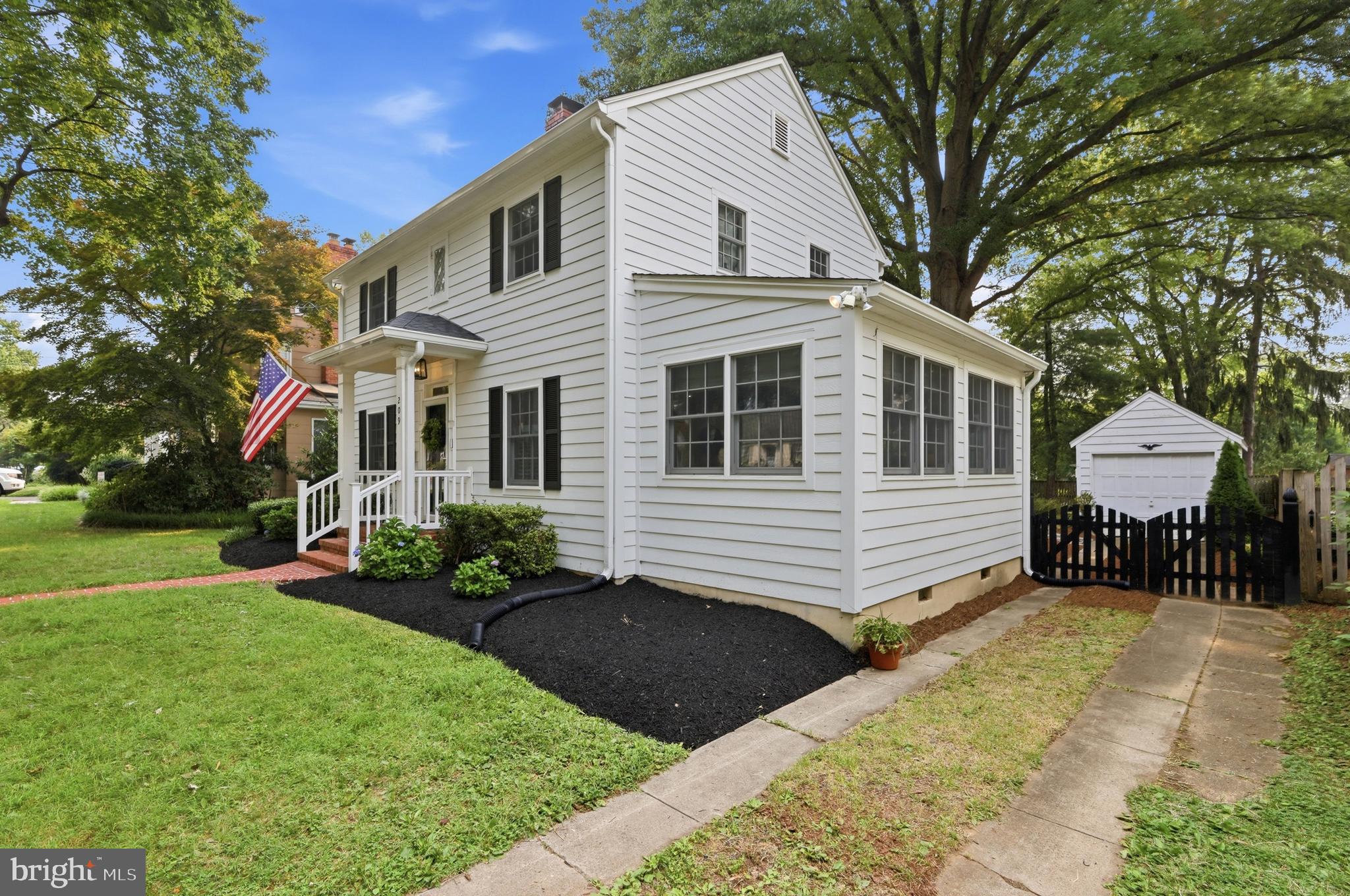 HOMEWOOD - Residential