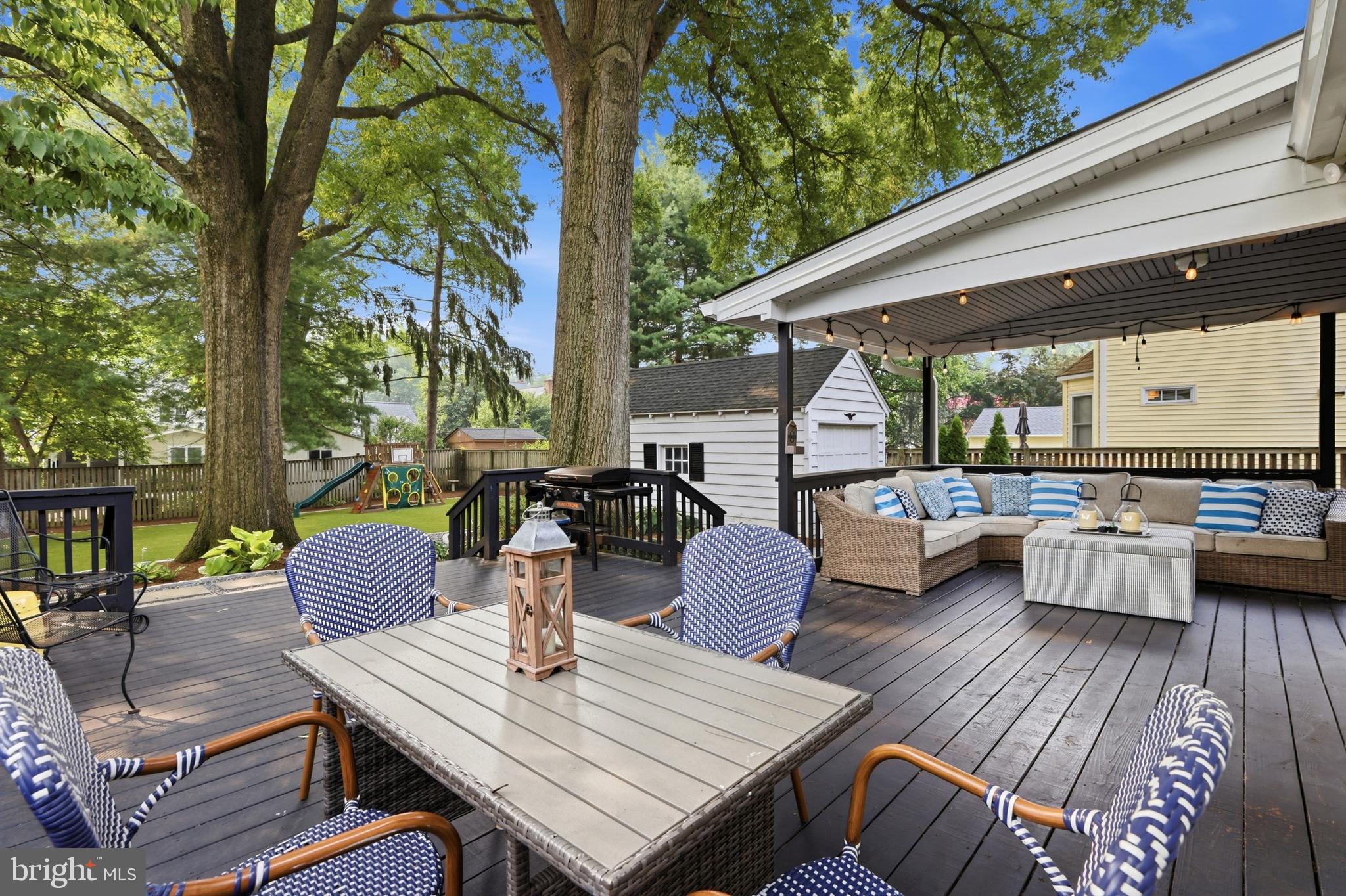 HOMEWOOD - Residential