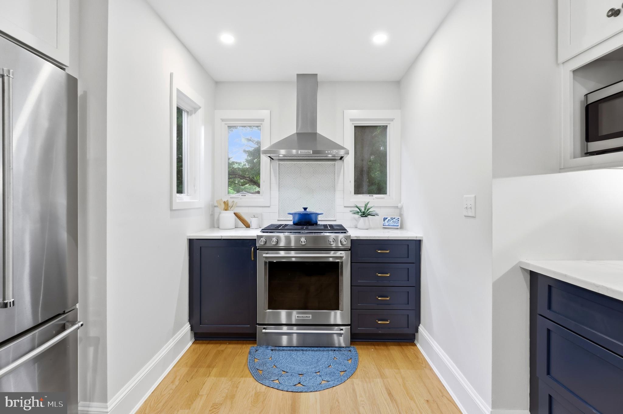 HOMEWOOD - Residential