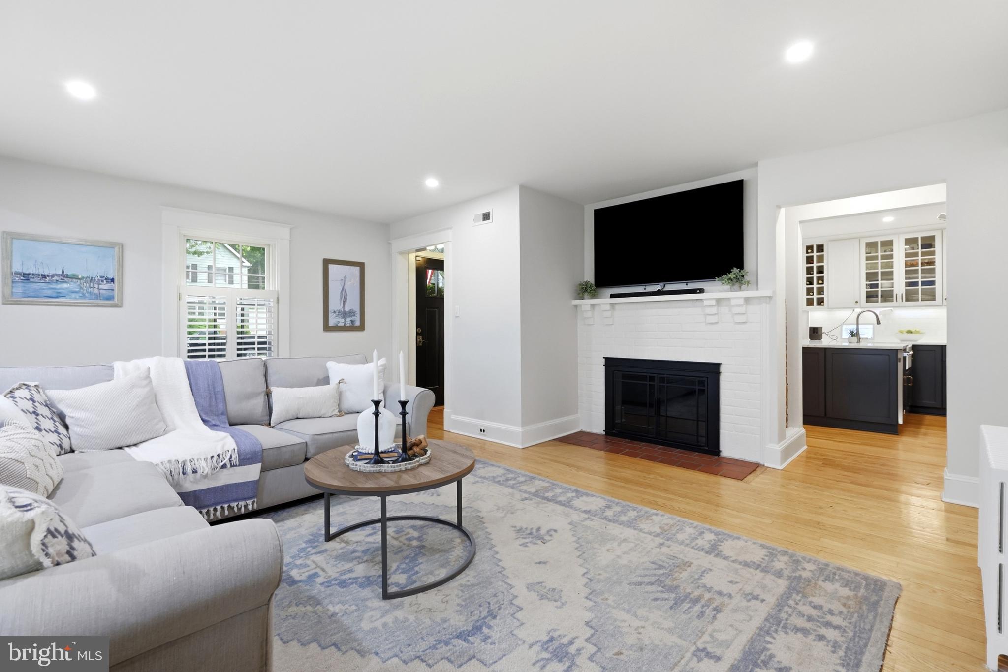 HOMEWOOD - Residential