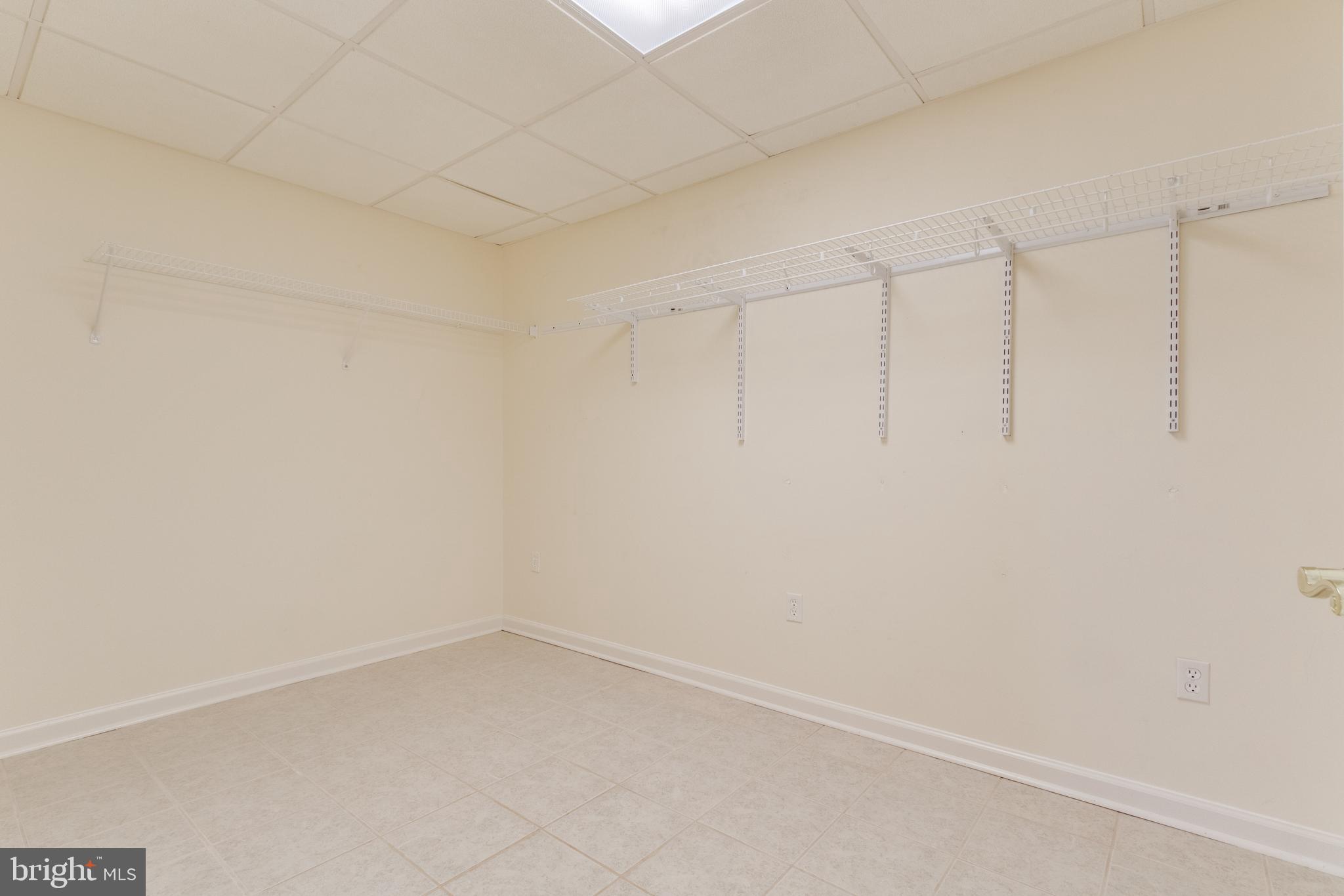 RIDGEFIELD VILLAGE - Residential