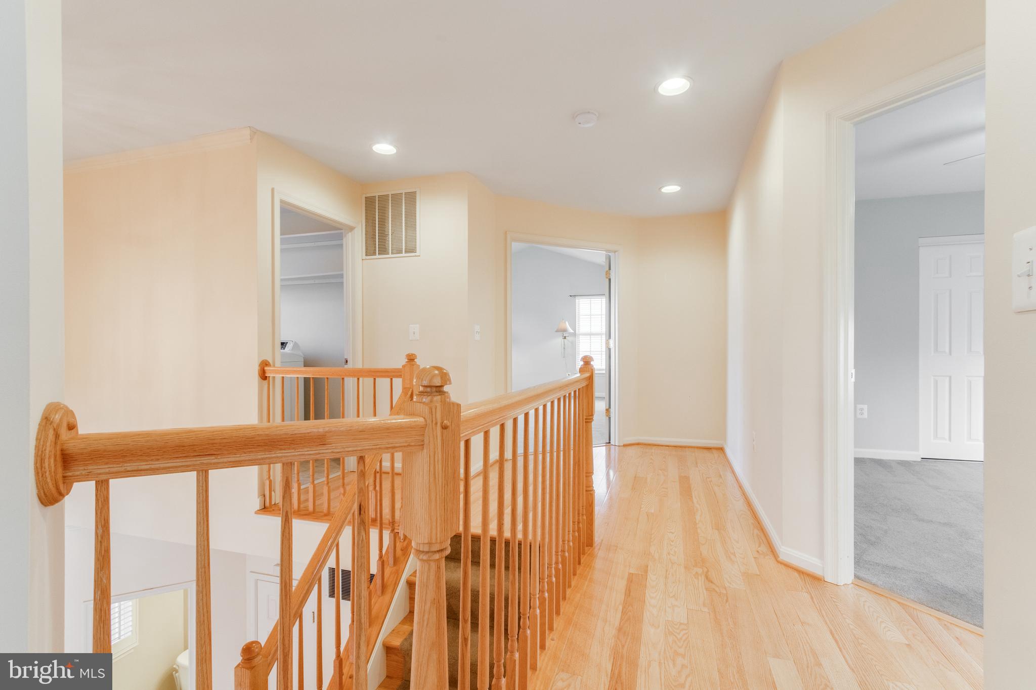 RIDGEFIELD VILLAGE - Residential