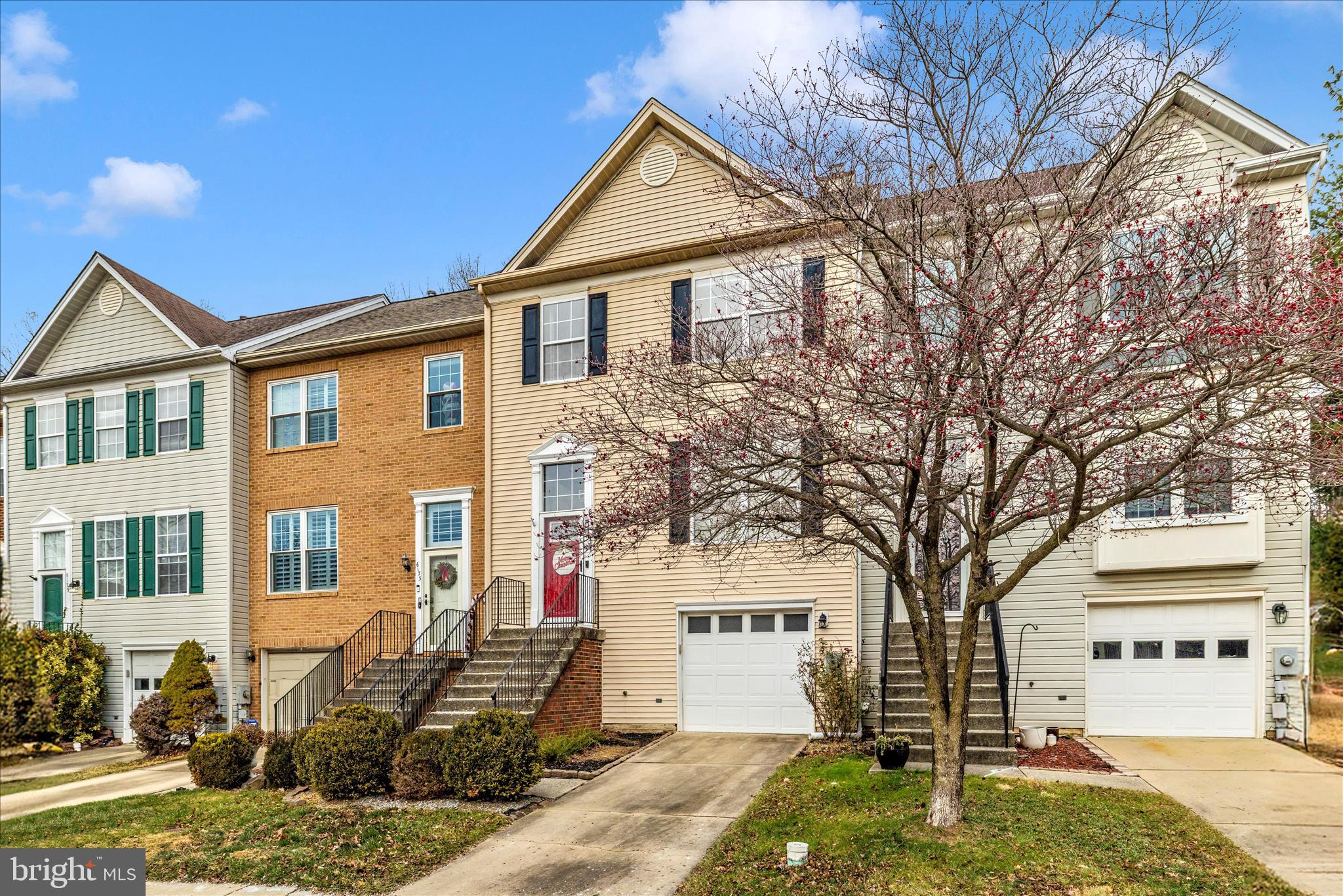 SPRING RIDGE - Residential