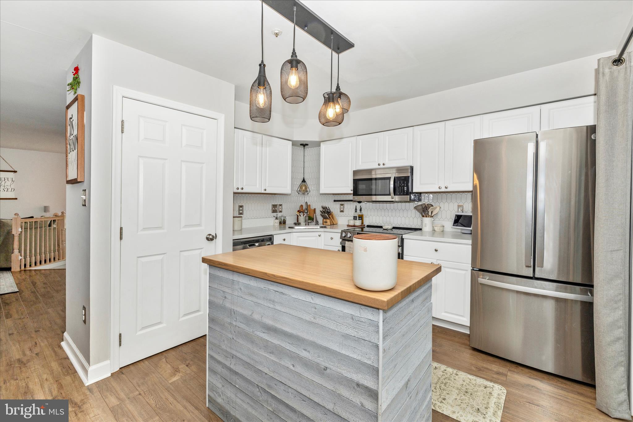 SPRING RIDGE - Residential