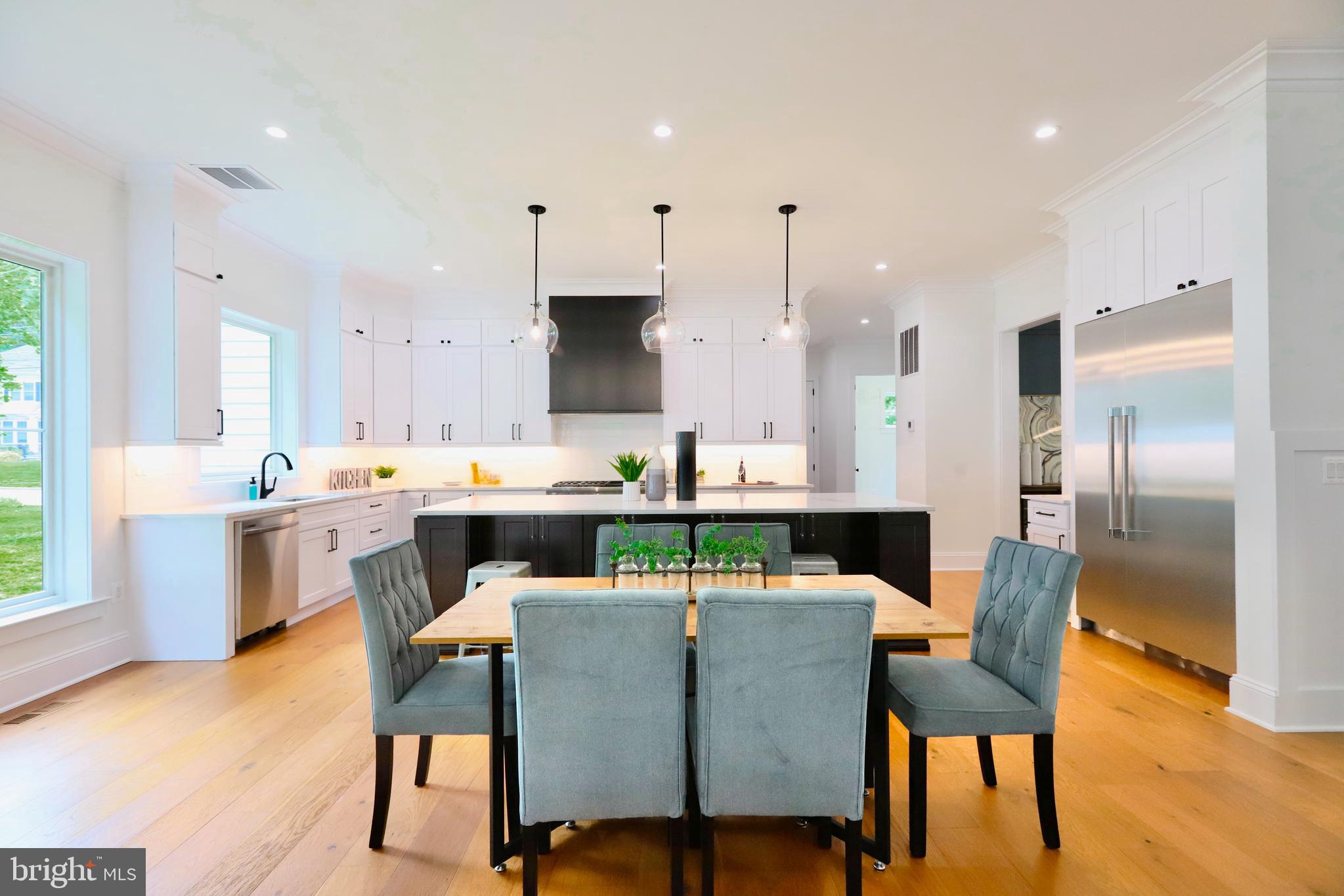 TOWN AND COUNTRY ESTATES - Residential
