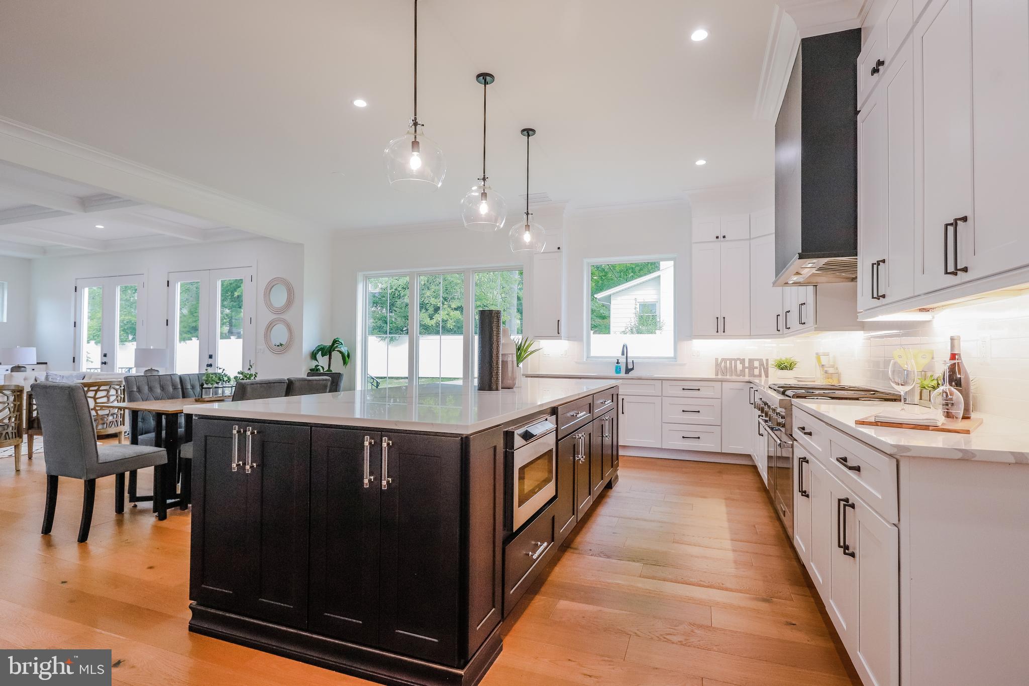 TOWN AND COUNTRY ESTATES - Residential