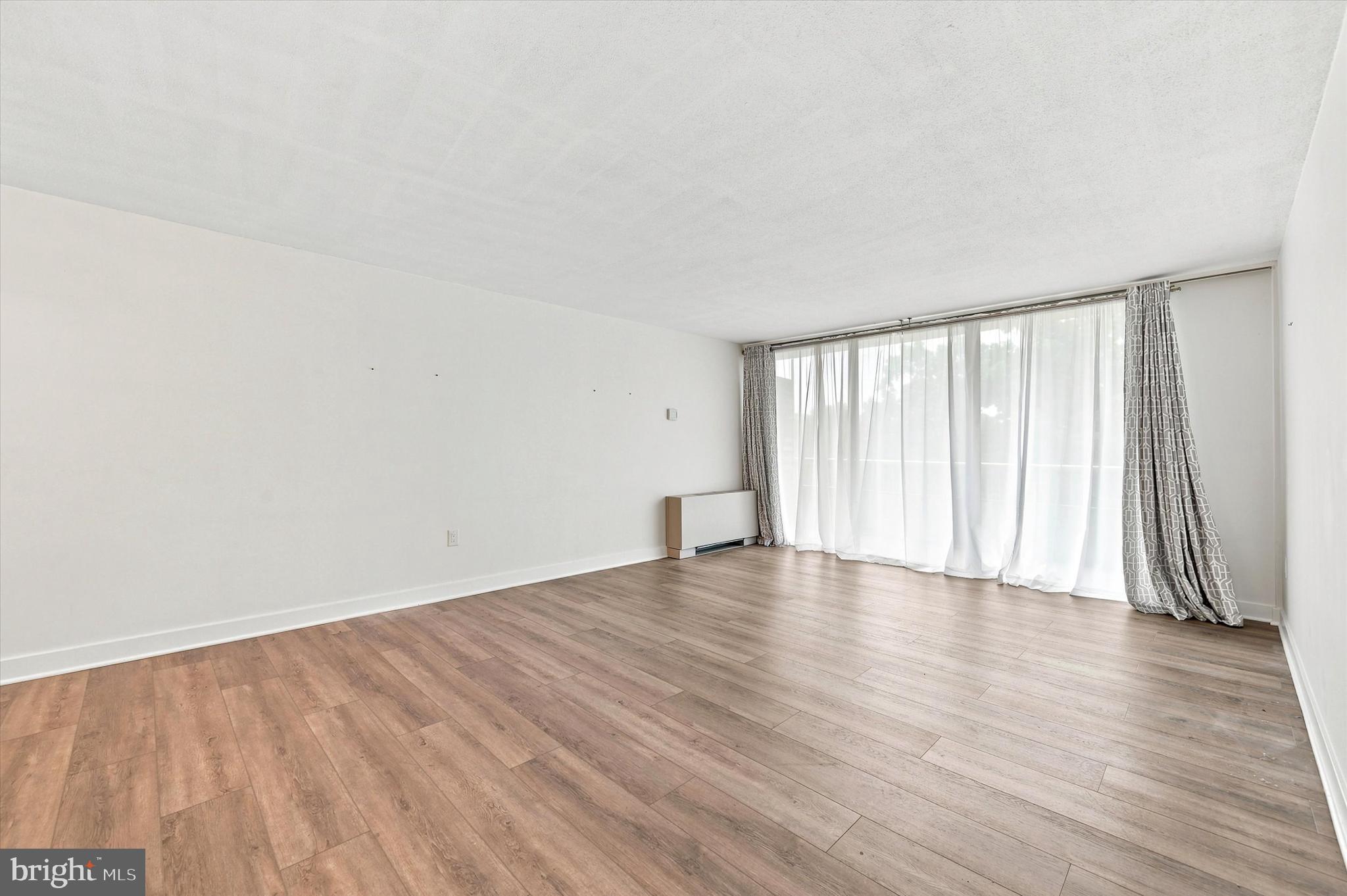 JENKINTOWN - Residential
