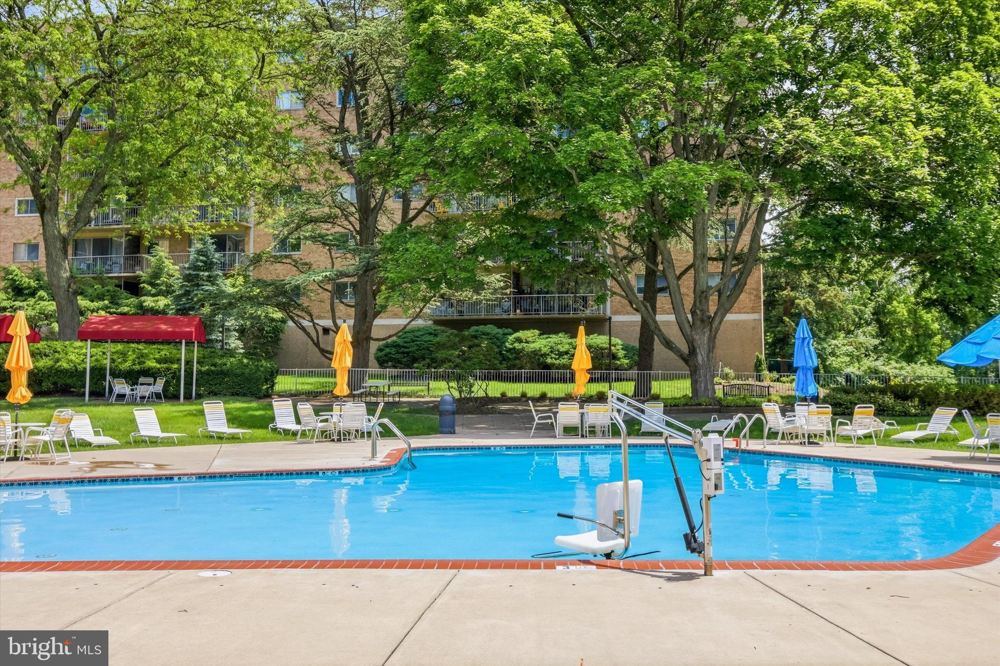 JENKINTOWN - Residential