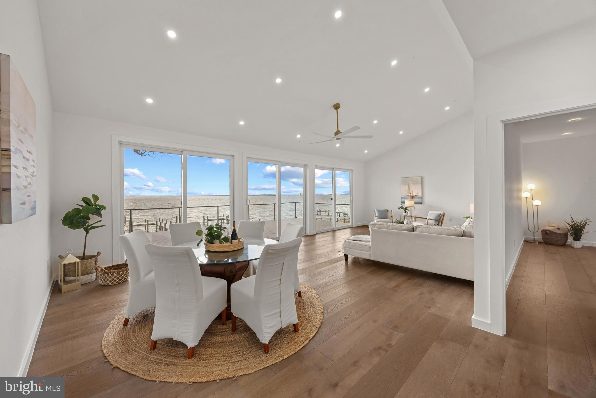 STEVENSVILLE - Residential