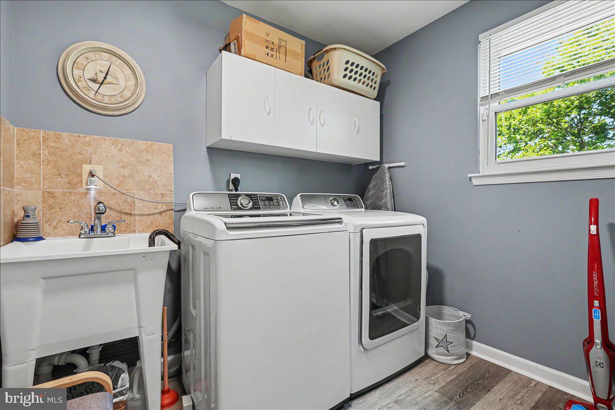 KIMBERLY KNOLL - Residential