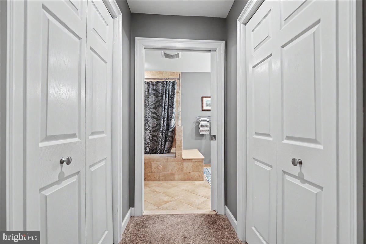 KIMBERLY KNOLL - Residential